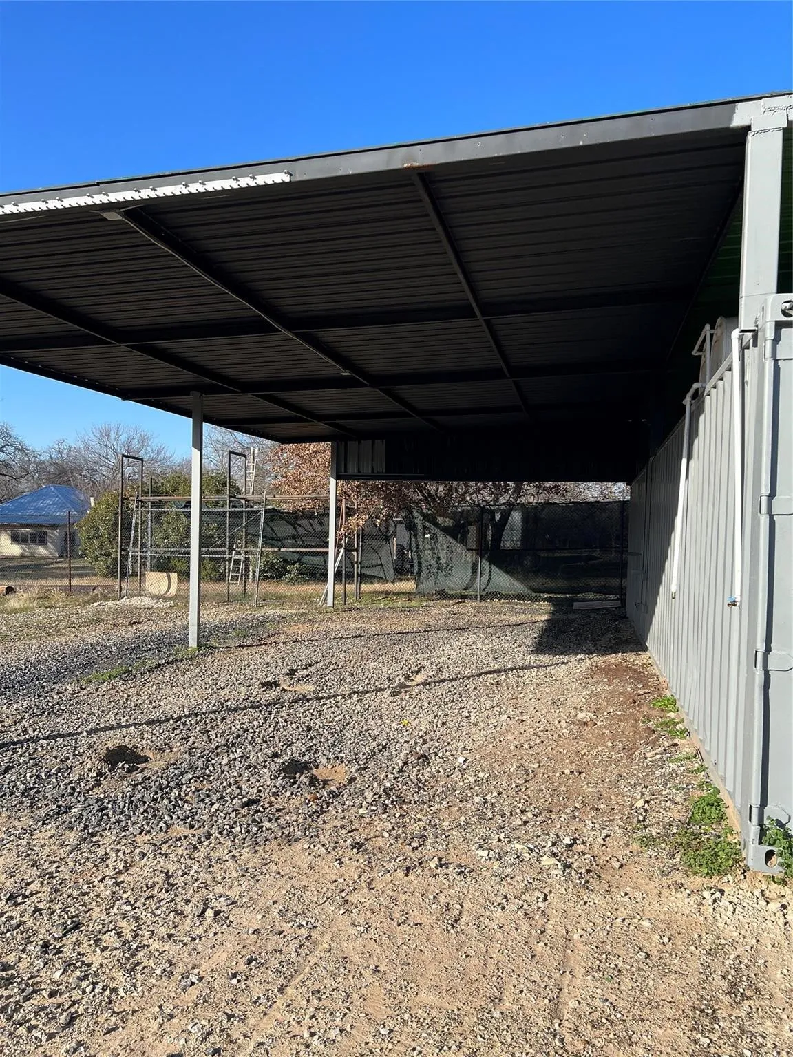 Industrial For Rent in Parker County , 13801 N Fm 730, Azle, Texas 76020, 0, 0, Garage spaces, 1,000 Sqft, built in 2023, Preowned, Price $4,700, mls#21232510, Real Estate Agent in Azle, Homes For Rent in Parker county, Homes For Rent in Azle, Realtor in Azle Texas, Real Estate Brokerage Independent Realty Texas, Luminita Cordes Realtor