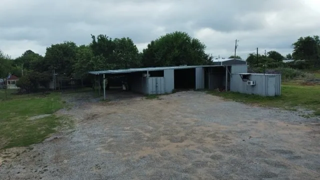 Industrial For Rent in Parker County , 13801 N Fm 730, Azle, Texas 76020, 0, 0, Garage spaces, 1,000 Sqft, built in 2023, Preowned, Price $4,700, mls#21232510, Real Estate Agent in Azle, Homes For Rent in Parker county, Homes For Rent in Azle, Realtor in Azle Texas, Real Estate Brokerage Independent Realty Texas, Luminita Cordes Realtor