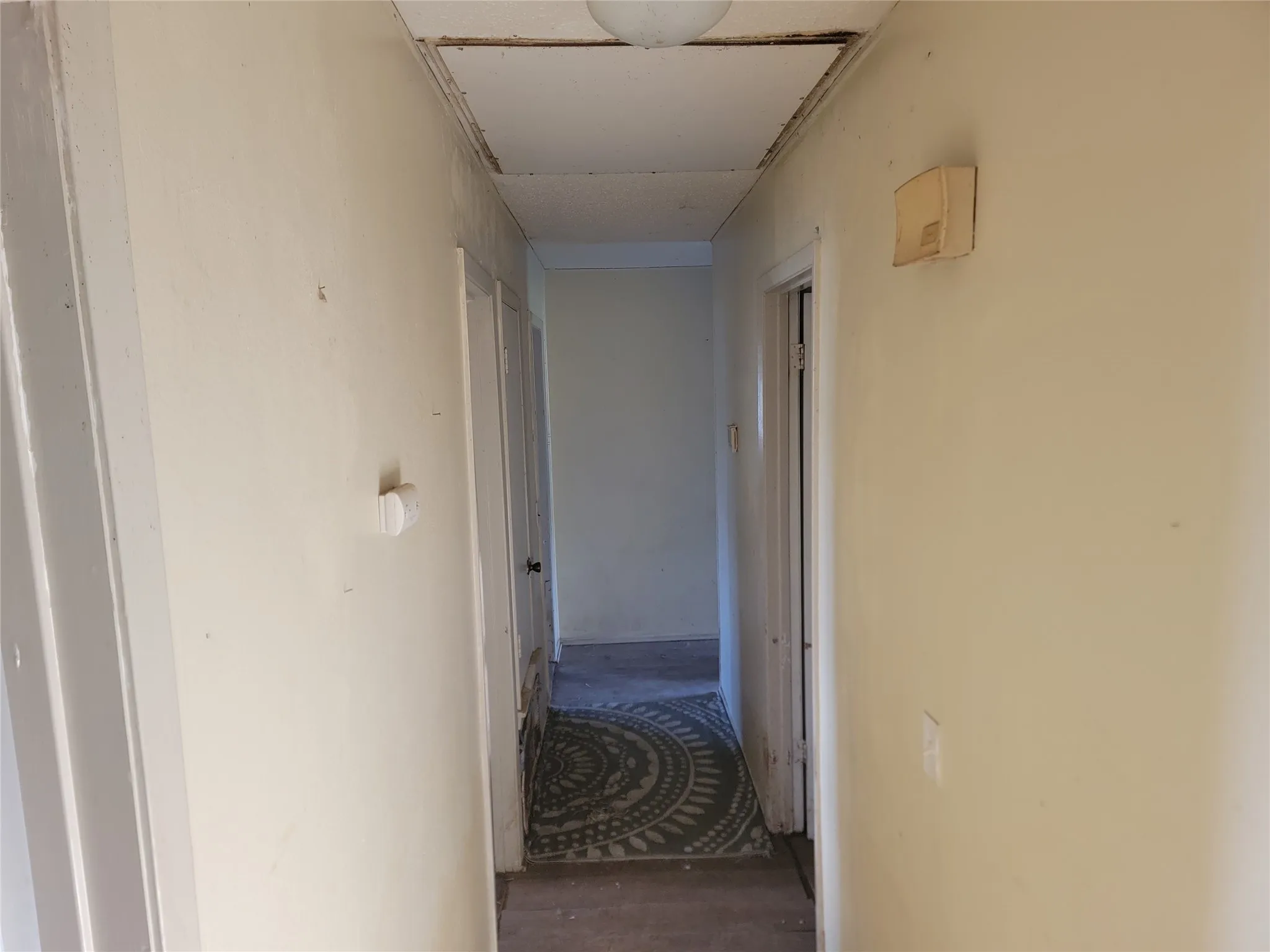 Single Family Residence For Sale in Red River (TX) County , 778 County Road 1345, Clarksville, Texas 75426, 3 Bedroom, 2 Bathroom, Garage spaces, 1,590 Sqft, built in 1978, mls#21238475, Real Estate Agent in Clarksville, Homes For Sale in Red River (TX) county, Homes For Sale in Clarksville, Realtor in Clarksville Texas, Real Estate Brokerage Independent Realty Texas, Luminita Cordes Realtor