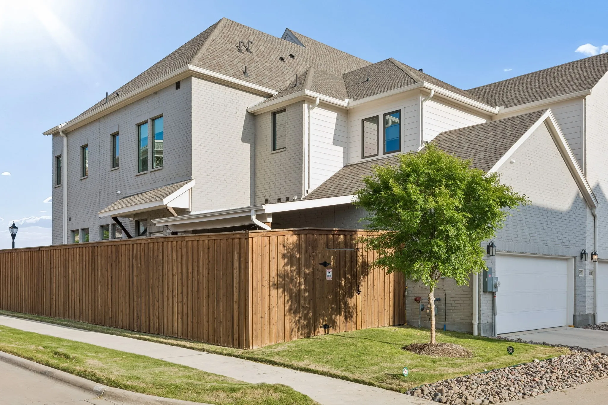 Townhouse For Sale in Denton County , 11895 Brubaker Drive, Frisco, Texas 75033, 4 Bedroom, 4 Bathroom, 2 Garage spaces, 2,712 Sqft, built in 2023, mls#21238496, Real Estate Agent in Frisco, Homes For Sale in Denton county, Homes For Sale in Frisco, Realtor in Frisco Texas, Real Estate Brokerage Independent Realty Texas, Luminita Cordes Realtor