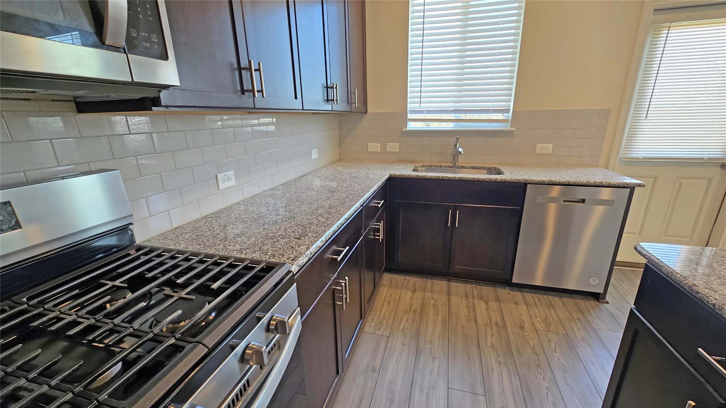 Single Family Residence For Sale in Collin County , 1995 Oriole Court, Princeton, Texas 75407, 4 Bedroom, 3 Bathroom, 2 Garage spaces, 2,617 Sqft, built in 2022, Preowned, mls#21238507, Real Estate Agent in Princeton, Homes For Sale in Collin county, Homes For Sale in Princeton, Realtor in Princeton Texas, Real Estate Brokerage Independent Realty Texas, Luminita Cordes Realtor