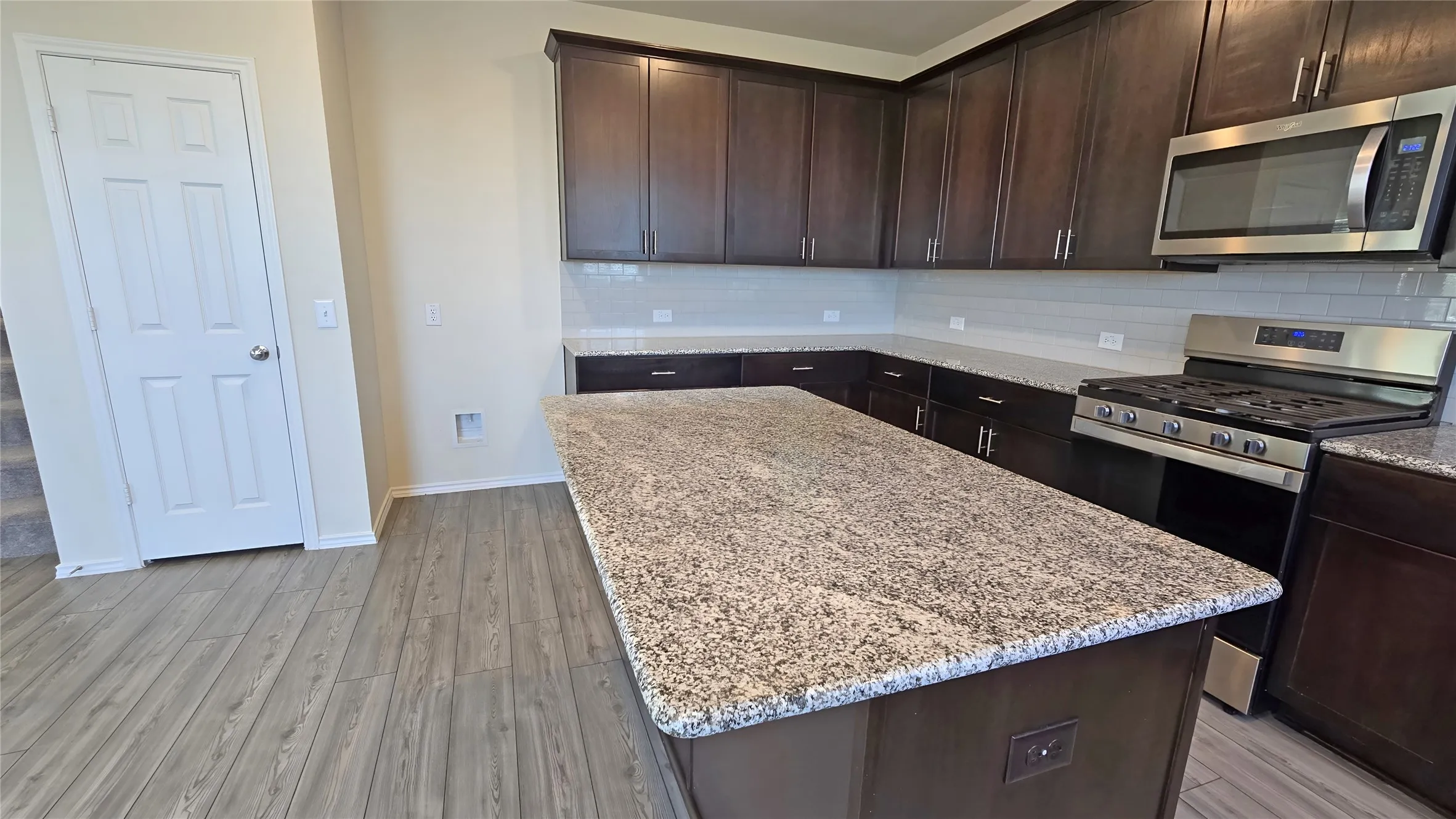 Single Family Residence For Sale in Collin County , 1995 Oriole Court, Princeton, Texas 75407, 4 Bedroom, 3 Bathroom, 2 Garage spaces, 2,617 Sqft, built in 2022, Preowned, mls#21238507, Real Estate Agent in Princeton, Homes For Sale in Collin county, Homes For Sale in Princeton, Realtor in Princeton Texas, Real Estate Brokerage Independent Realty Texas, Luminita Cordes Realtor