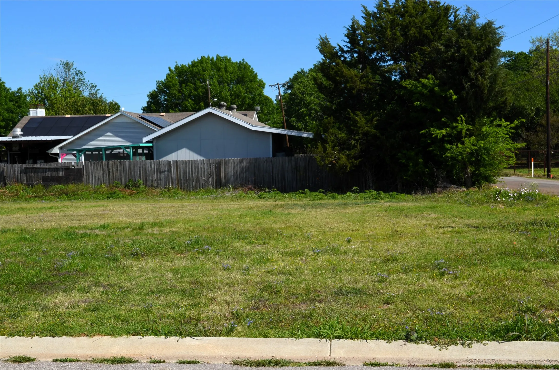 Unimproved Land For Sale in Kaufman County , 306 Preston Road, Mabank, Texas 75147, 0, 0, Garage spaces, 0 Sqft, built in 0, mls#21238564, Real Estate Agent in Mabank, Homes For Sale in Kaufman county, Homes For Sale in Mabank, Realtor in Mabank Texas, Real Estate Brokerage Independent Realty Texas, Luminita Cordes Realtor