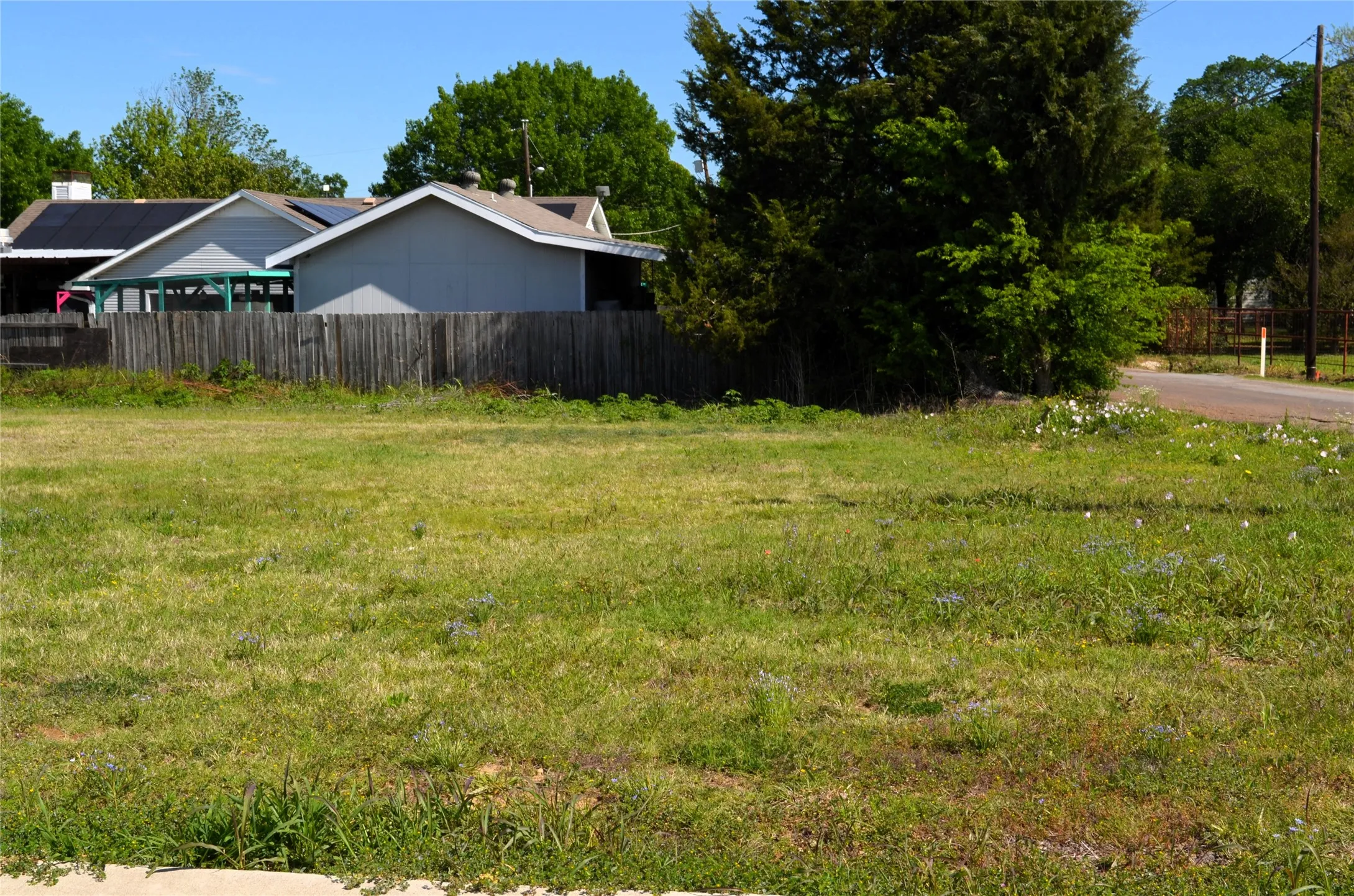 Unimproved Land For Sale in Kaufman County , 306 Preston Road, Mabank, Texas 75147, 0, 0, Garage spaces, 0 Sqft, built in 0, mls#21238564, Real Estate Agent in Mabank, Homes For Sale in Kaufman county, Homes For Sale in Mabank, Realtor in Mabank Texas, Real Estate Brokerage Independent Realty Texas, Luminita Cordes Realtor
