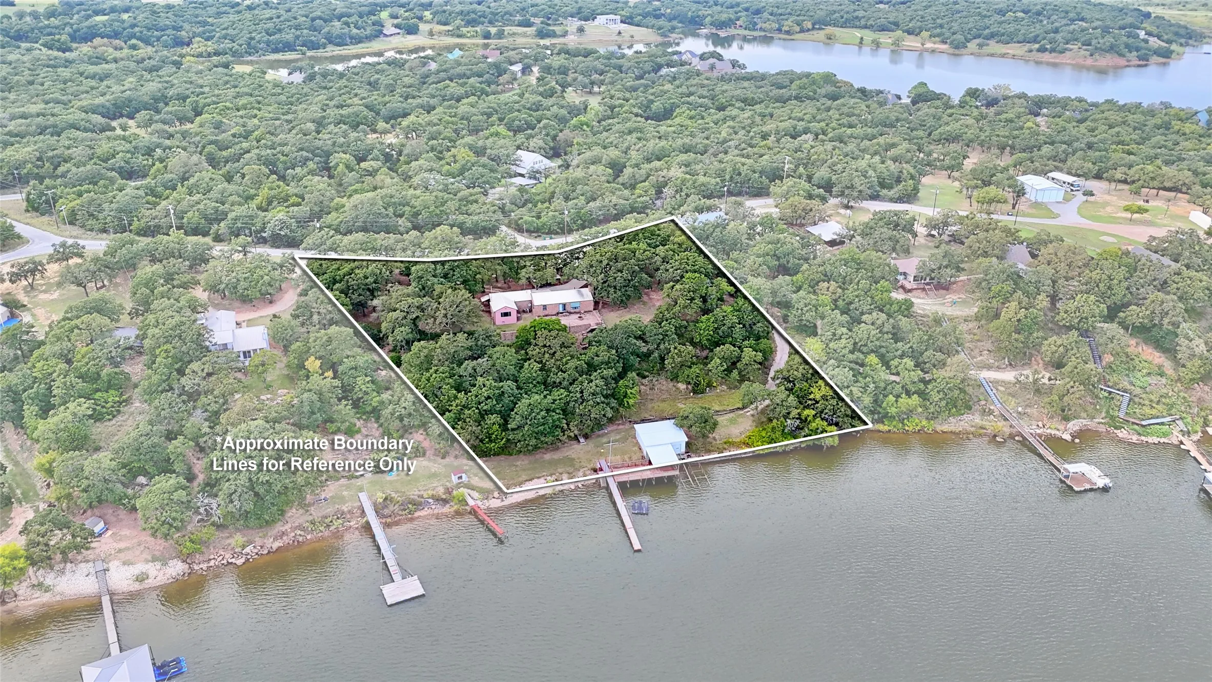 Single Family Residence For Sale in Montague County , 722 Storey Road, Nocona, Texas 76255, 4 Bedroom, 2 Bathroom, Garage spaces, 2,000 Sqft, built in 1963, Preowned, mls#21238569, Real Estate Agent in Nocona, Homes For Sale in Montague county, Homes For Sale in Nocona, Realtor in Nocona Texas, Real Estate Brokerage Independent Realty Texas, Luminita Cordes Realtor