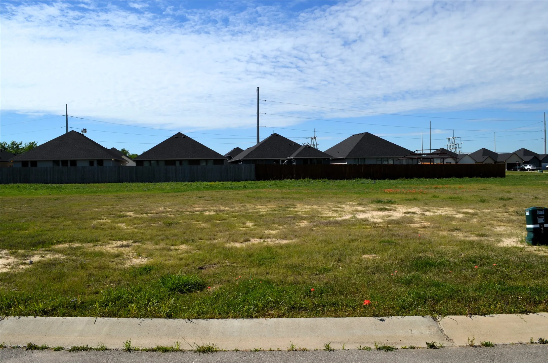 Unimproved Land For Sale in Kaufman County , 311 Preston Road, Mabank, Texas 75147, 0, 0, Garage spaces, 0 Sqft, built in 0, mls#21238574, Real Estate Agent in Mabank, Homes For Sale in Kaufman county, Homes For Sale in Mabank, Realtor in Mabank Texas, Real Estate Brokerage Independent Realty Texas, Luminita Cordes Realtor