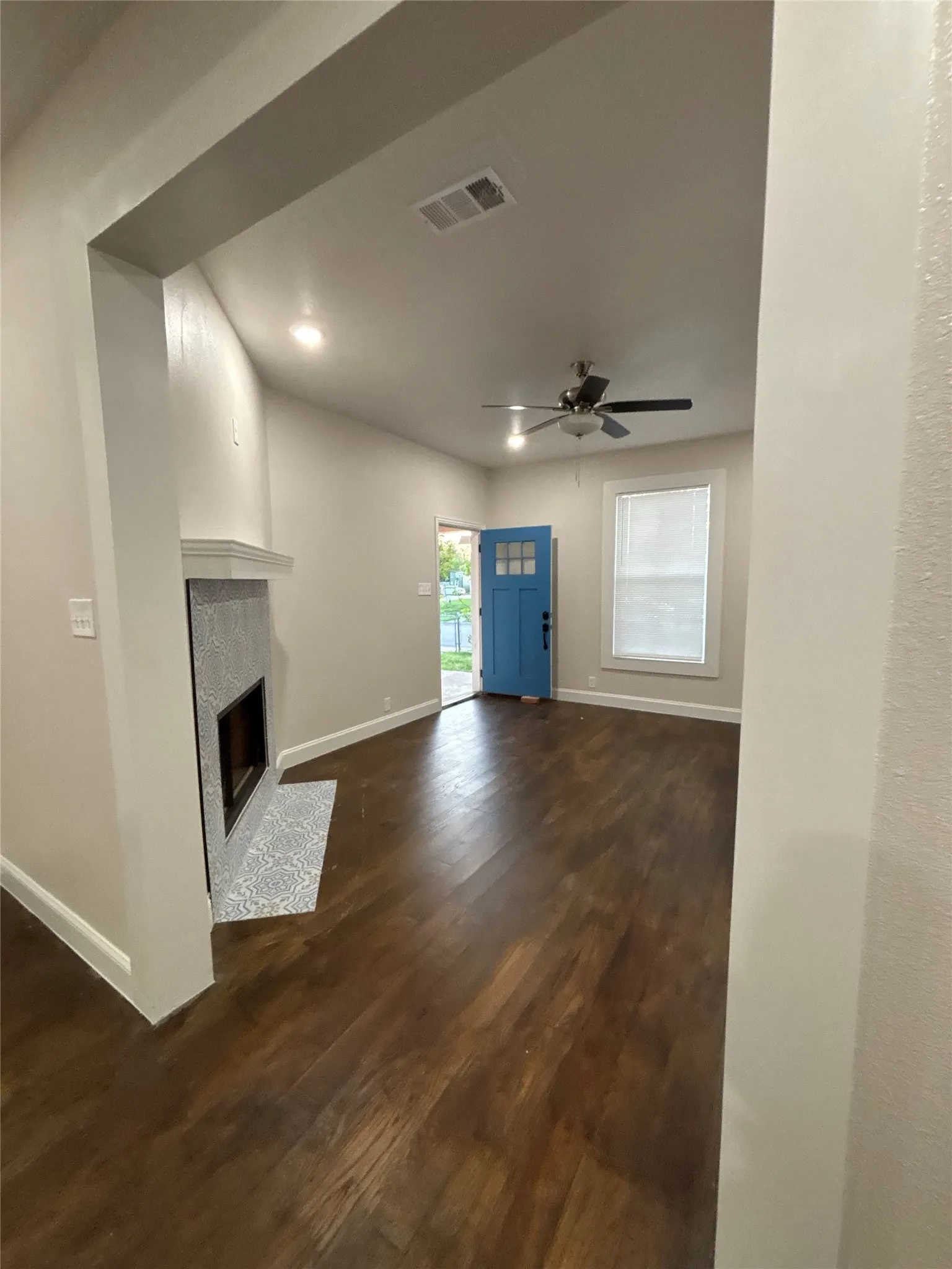 Single Family Residence For Sale in Dallas County , 620 S Willomet Avenue, Dallas, Texas 75208, 2 Bedroom, 1 Bathroom, 2 Garage spaces, 1,458 Sqft, built in 1930, Preowned, Price $400,000, mls#21238244, Real Estate Agent in Dallas, Homes For Sale in Dallas county, Homes For Sale in Dallas, Realtor in Dallas Texas, Real Estate Brokerage Independent Realty Texas, Luminita Cordes Realtor