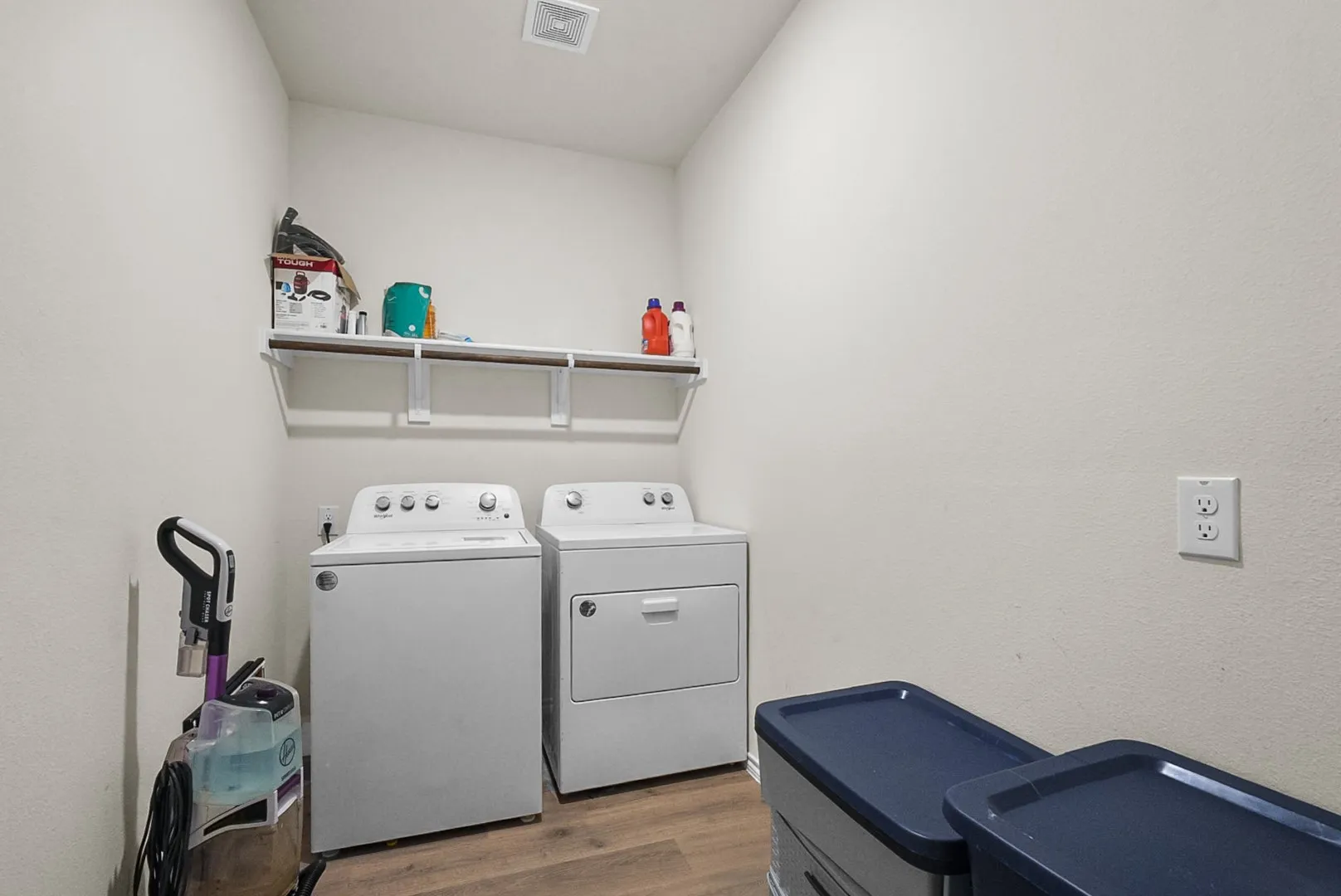 Single Family Residence For Rent in Hunt County , 205 Fieldtrail Lane, Caddo Mills, Texas 75135, 4 Bedroom, 3 Bathroom, 2 Garage spaces, 2,272 Sqft, built in 2023, Preowned, mls#21237317, Real Estate Agent in Caddo Mills, Homes For Rent in Hunt county, Homes For Rent in Caddo Mills, Realtor in Caddo Mills Texas, Real Estate Brokerage Independent Realty Texas, Luminita Cordes Realtor