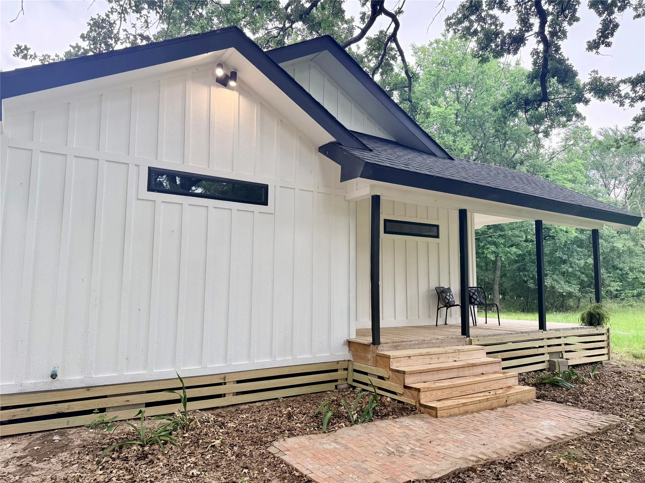 Single Family Residence For Sale in Rains County , 250 Skyview, Point, Texas 75472, 4 Bedroom, 3 Bathroom, Garage spaces, 1,986 Sqft, built in 1960, mls#21238658, Real Estate Agent in Point, Homes For Sale in Rains county, Homes For Sale in Point, Realtor in Point Texas, Real Estate Brokerage Independent Realty Texas, Luminita Cordes Realtor