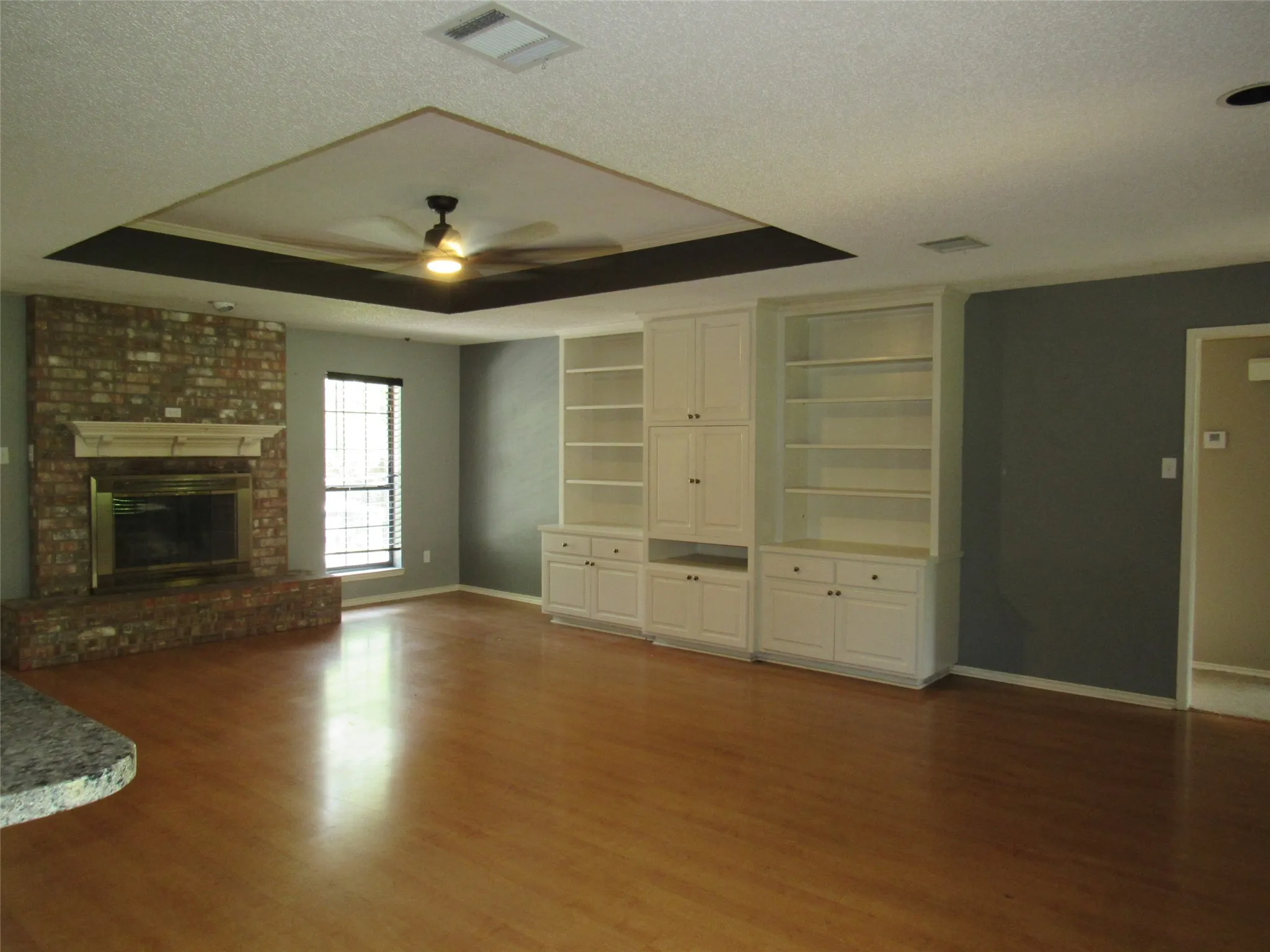 Single Family Residence For Sale in Mc Lennan County , 1048 Eagle Canyon Drive, China Spring, Texas 76633, 4 Bedroom, 3 Bathroom, 2 Garage spaces, 3,041 Sqft, built in 1993, mls#21238634, Real Estate Agent in China Spring, Homes For Sale in Mc Lennan county, Homes For Sale in China Spring, Realtor in China Spring Texas, Real Estate Brokerage Independent Realty Texas, Luminita Cordes Realtor
