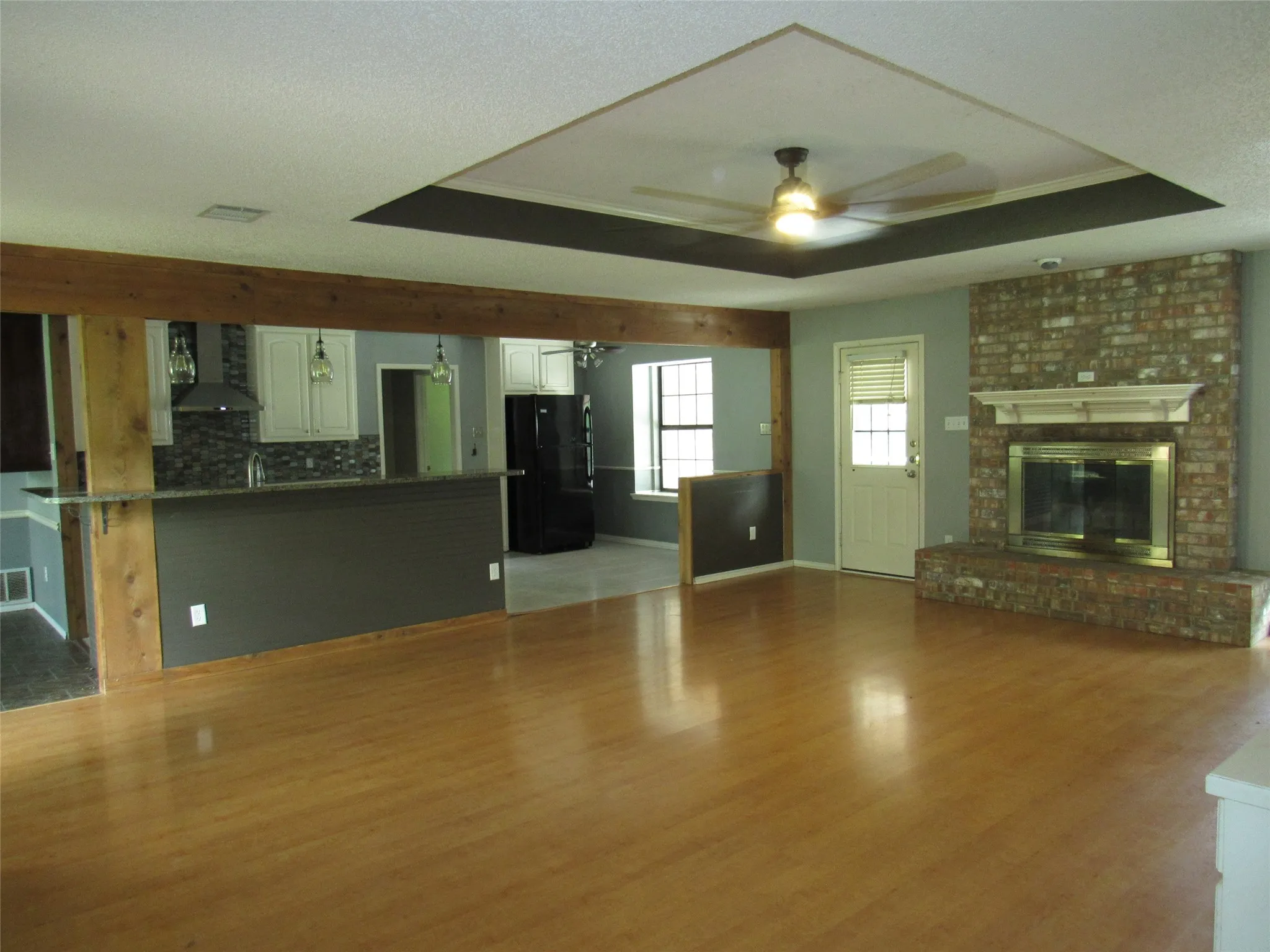 Single Family Residence For Sale in Mc Lennan County , 1048 Eagle Canyon Drive, China Spring, Texas 76633, 4 Bedroom, 3 Bathroom, 2 Garage spaces, 3,041 Sqft, built in 1993, mls#21238634, Real Estate Agent in China Spring, Homes For Sale in Mc Lennan county, Homes For Sale in China Spring, Realtor in China Spring Texas, Real Estate Brokerage Independent Realty Texas, Luminita Cordes Realtor
