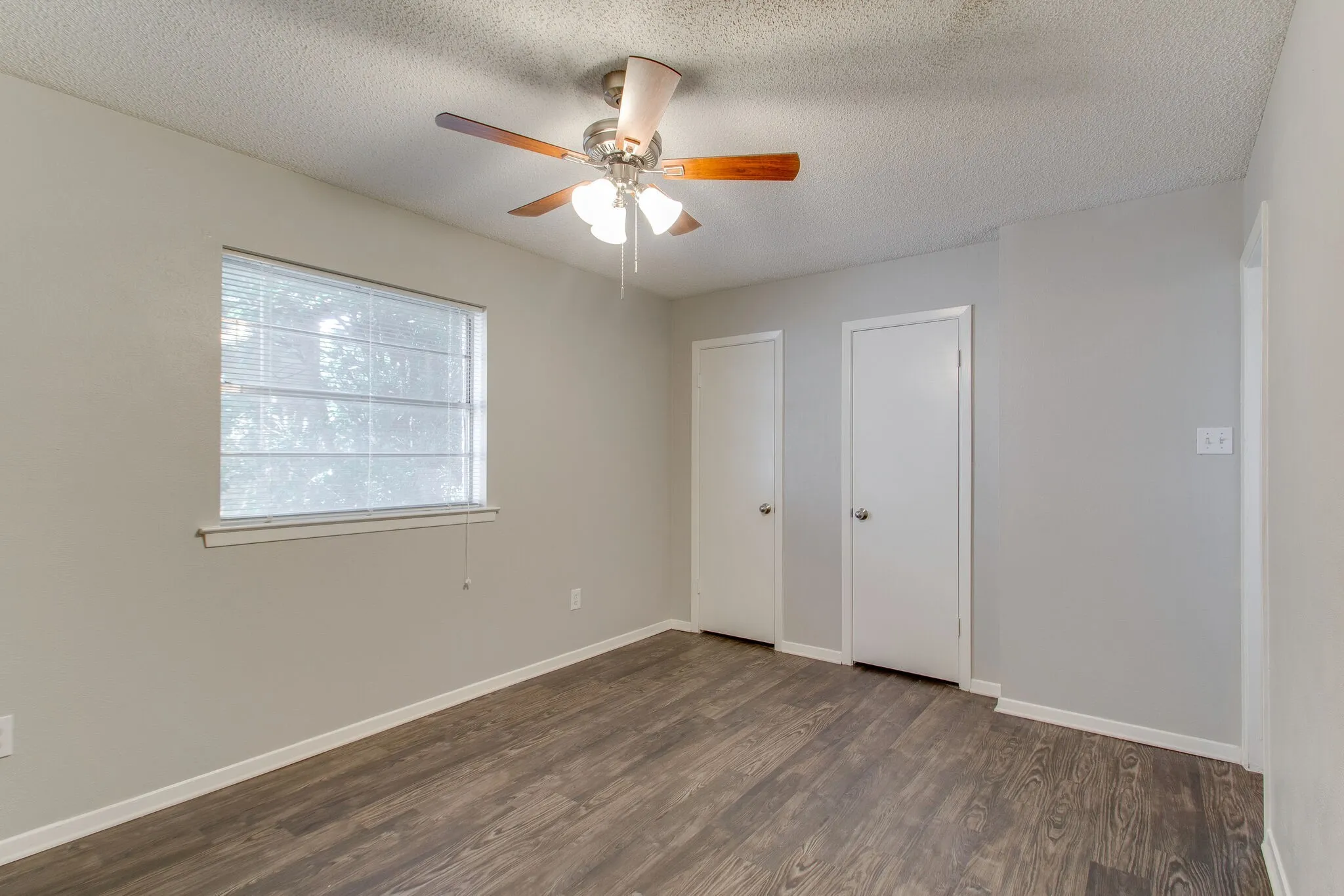 Single Family Residence For Rent in Tarrant County , 6024 Blueridge Drive, Watauga, Texas 76148, 3 Bedroom, 2 Bathroom, 2 Garage spaces, 1,123 Sqft, built in 1972, mls#21238697, Real Estate Agent in Watauga, Homes For Rent in Tarrant county, Homes For Rent in Watauga, Realtor in Watauga Texas, Real Estate Brokerage Independent Realty Texas, Luminita Cordes Realtor