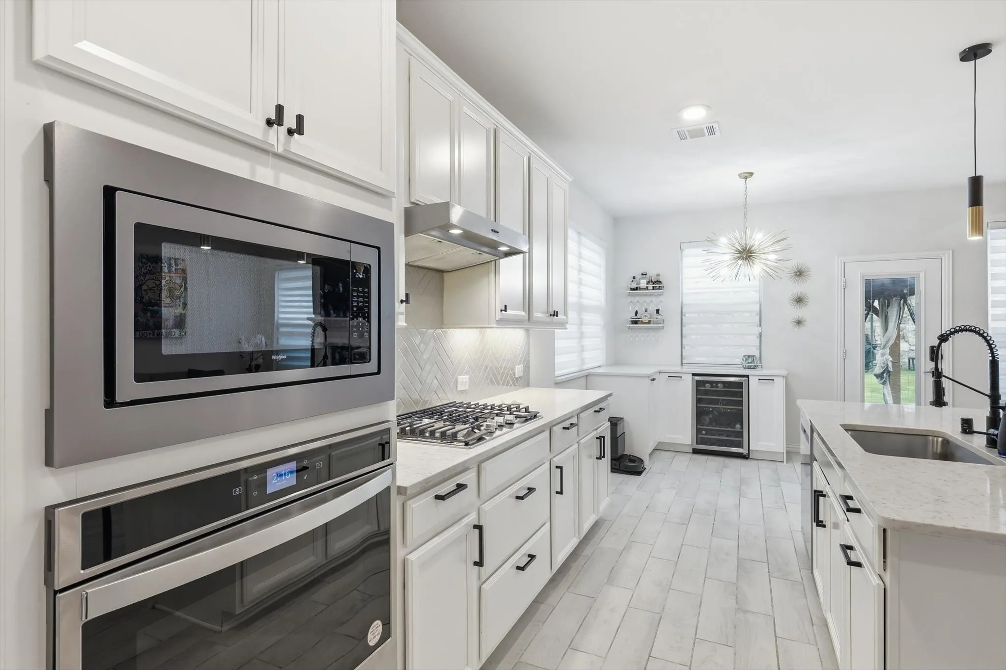 Single Family Residence For Sale in Denton County , 4126 Mountain Laurel Drive, Hickory Creek, Texas 75065, 5 Bedroom, 4 Bathroom, 2 Garage spaces, 3,052 Sqft, built in 2022, Preowned, mls#21237993, Real Estate Agent in Hickory Creek, Homes For Sale in Denton county, Homes For Sale in Hickory Creek, Realtor in Hickory Creek Texas, Real Estate Brokerage Independent Realty Texas, Luminita Cordes Realtor