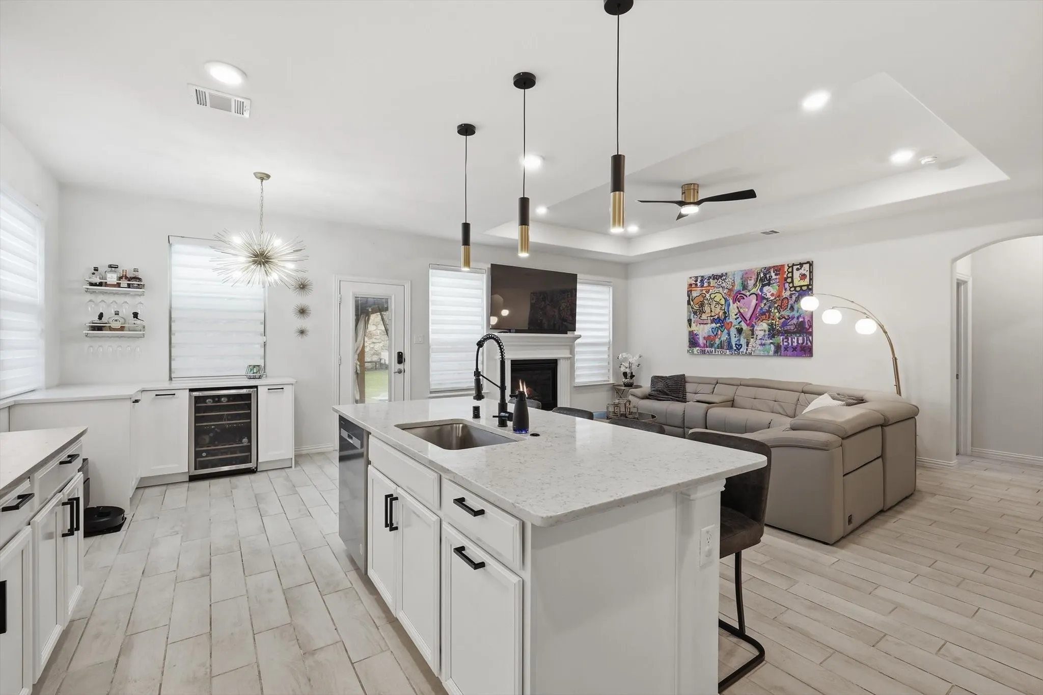 Single Family Residence For Sale in Denton County , 4126 Mountain Laurel Drive, Hickory Creek, Texas 75065, 5 Bedroom, 4 Bathroom, 2 Garage spaces, 3,052 Sqft, built in 2022, Preowned, mls#21237993, Real Estate Agent in Hickory Creek, Homes For Sale in Denton county, Homes For Sale in Hickory Creek, Realtor in Hickory Creek Texas, Real Estate Brokerage Independent Realty Texas, Luminita Cordes Realtor