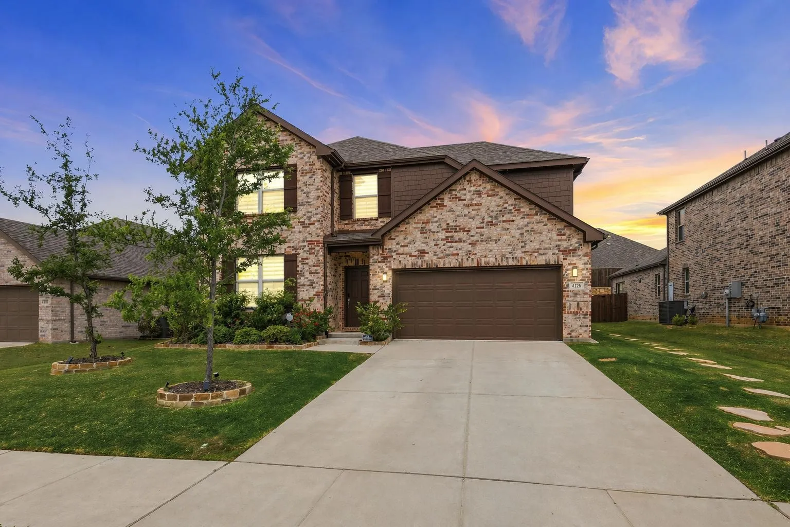 Single Family Residence For Sale in Denton County , 4126 Mountain Laurel Drive, Hickory Creek, Texas 75065, 5 Bedroom, 4 Bathroom, 2 Garage spaces, 3,052 Sqft, built in 2022, Preowned, mls#21237993, Real Estate Agent in Hickory Creek, Homes For Sale in Denton county, Homes For Sale in Hickory Creek, Realtor in Hickory Creek Texas, Real Estate Brokerage Independent Realty Texas, Luminita Cordes Realtor