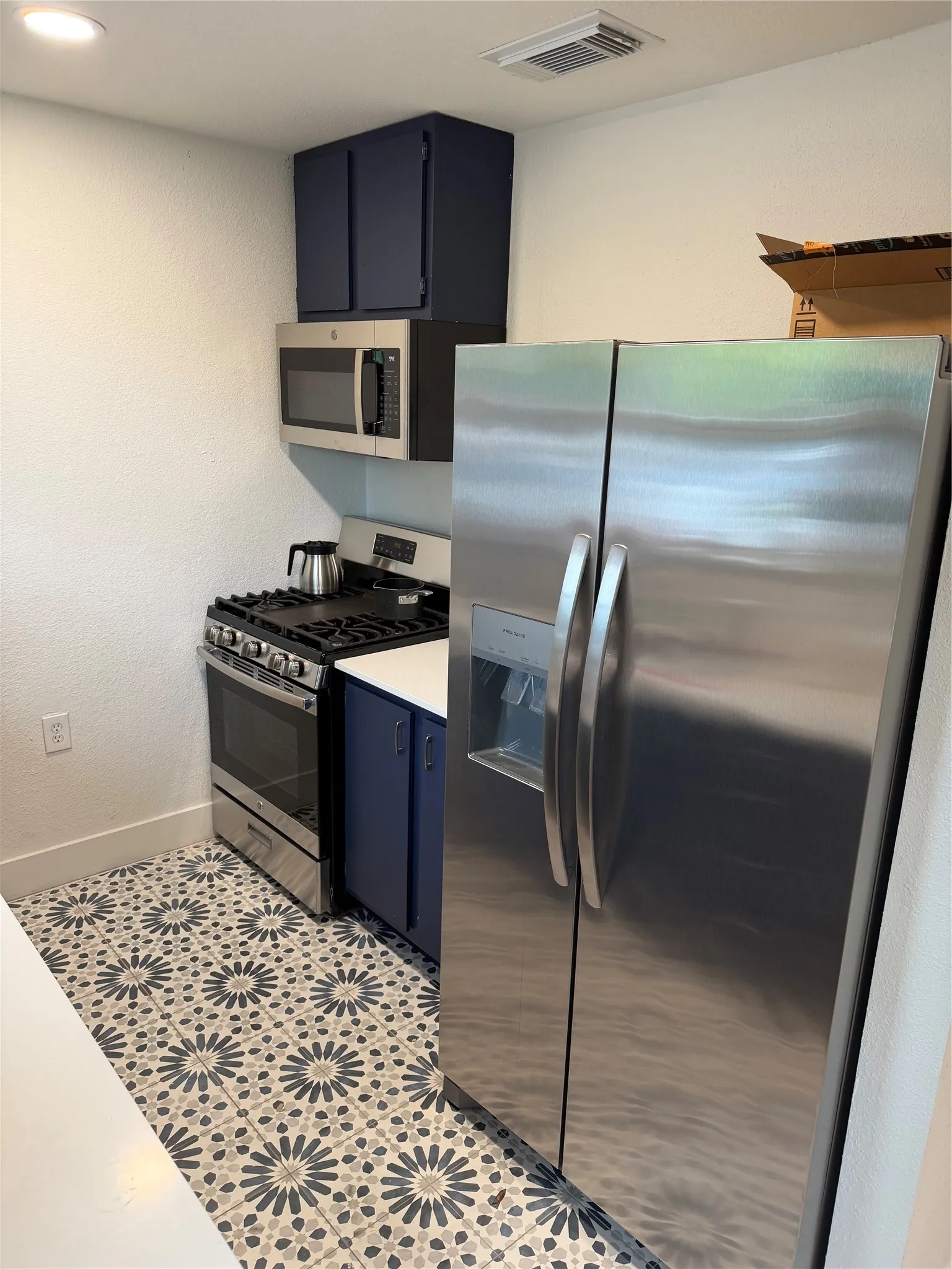 Single Family Residence For Sale in Collin County , 509 E 1st Street, Prosper, Texas 75078, 3 Bedroom, 2 Bathroom, Garage spaces, 1,336 Sqft, built in 1982, mls#21238326, Real Estate Agent in Prosper, Homes For Sale in Collin county, Homes For Sale in Prosper, Realtor in Prosper Texas, Real Estate Brokerage Independent Realty Texas, Luminita Cordes Realtor