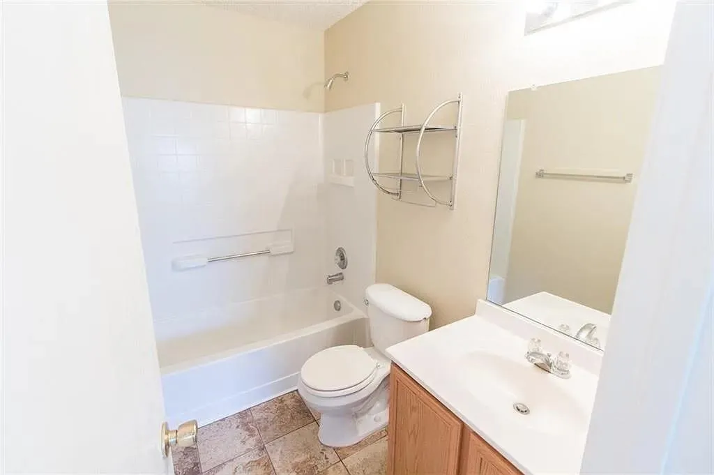 Single Family Residence For Sale in Collin County , 118 Scarlet View, Anna, Texas 75409, 3 Bedroom, 2 Bathroom, 2 Garage spaces, 1,222 Sqft, built in 2004, Price $255,000, mls#21238834, Real Estate Agent in Anna, Homes For Sale in Collin county, Homes For Sale in Anna, Realtor in Anna Texas, Real Estate Brokerage Independent Realty Texas, Luminita Cordes Realtor