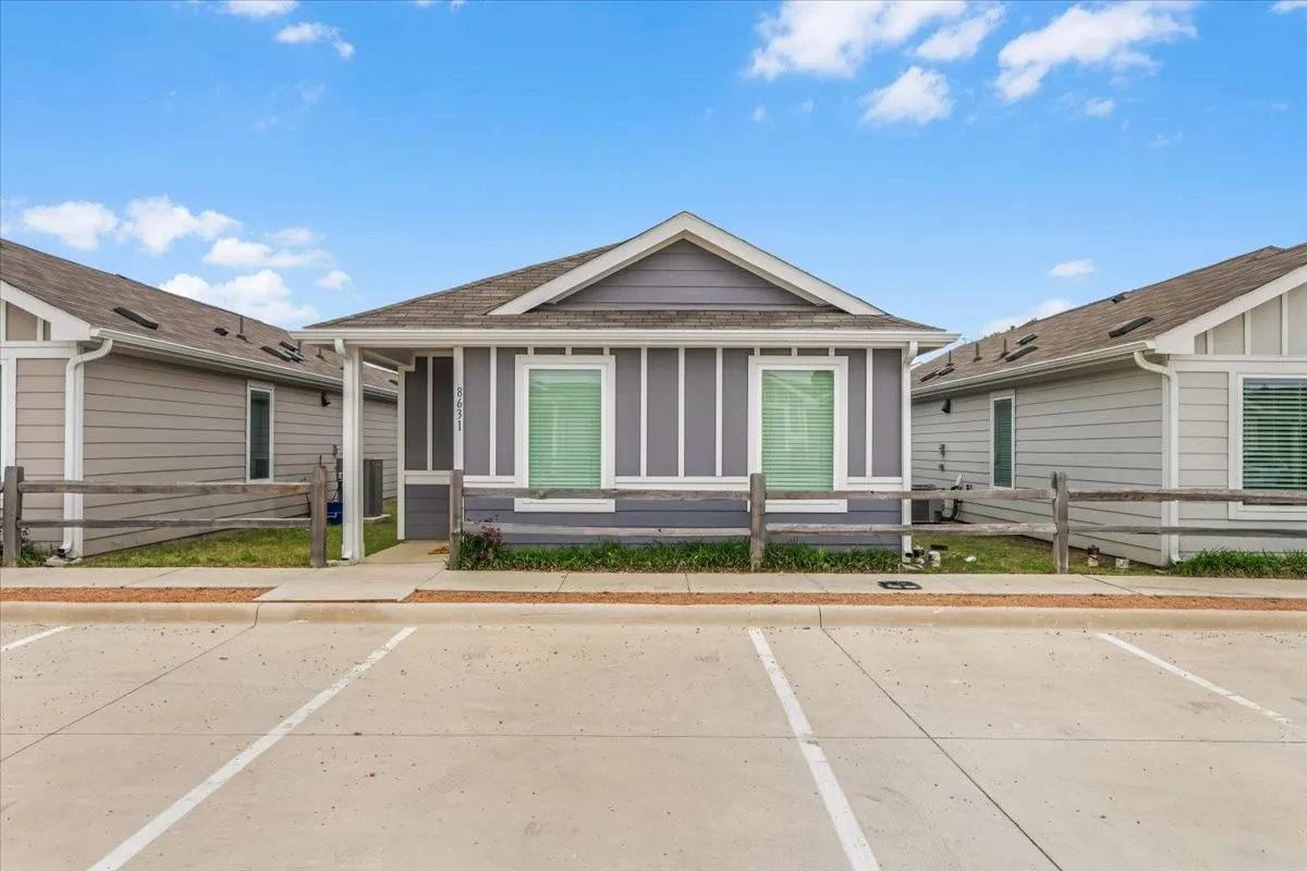 Townhouse For Sale in Tarrant County , 8631 Cottage Creek Drive 21, Fort Worth, Texas 76123, 3 Bedroom, 2 Bathroom, Garage spaces, 1,028 Sqft, built in 2023, Preowned, mls#21238239, Real Estate Agent in Fort Worth, Homes For Sale in Tarrant county, Homes For Sale in Fort Worth, Realtor in Fort Worth Texas, Real Estate Brokerage Independent Realty Texas, Luminita Cordes Realtor