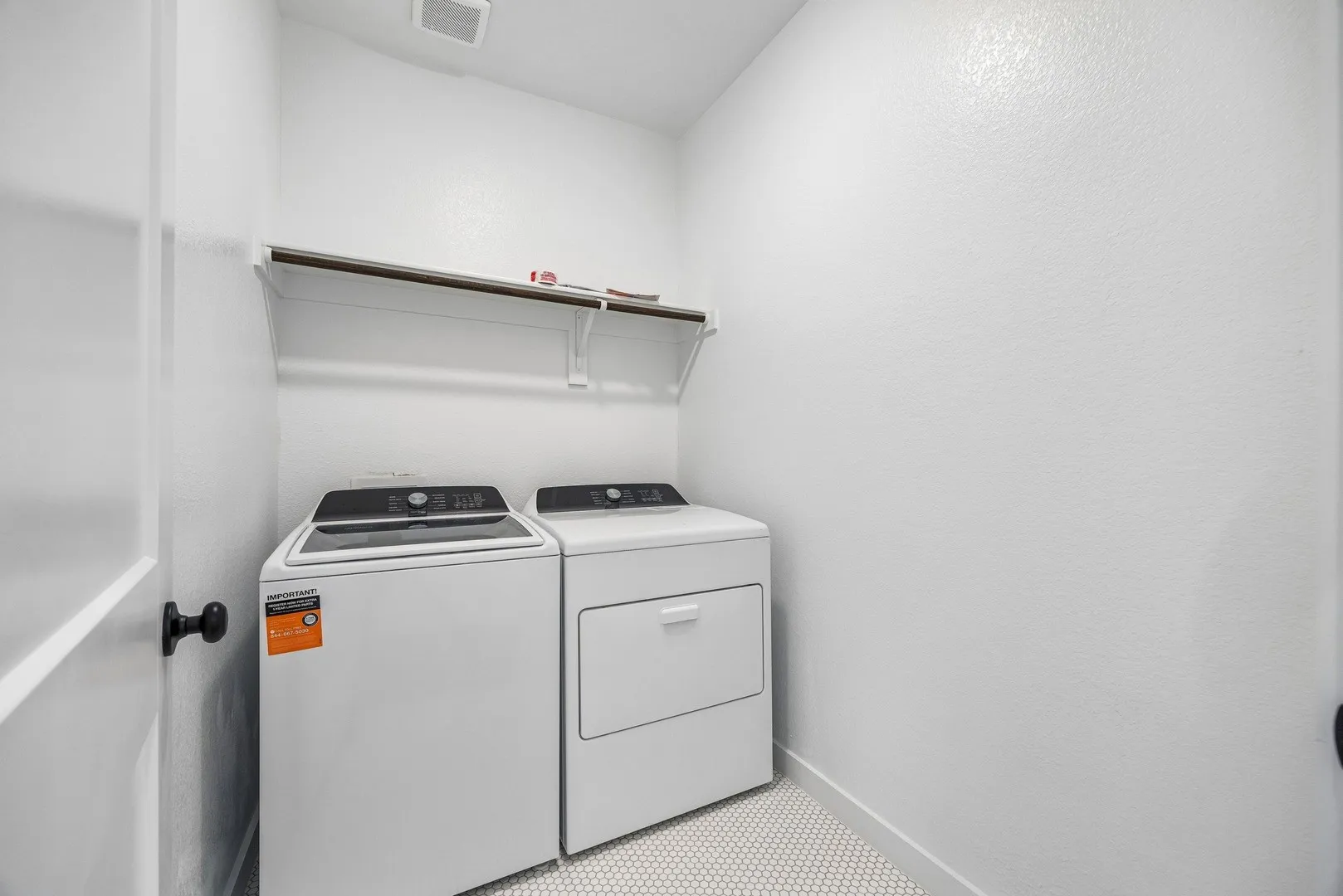 Listing (11)