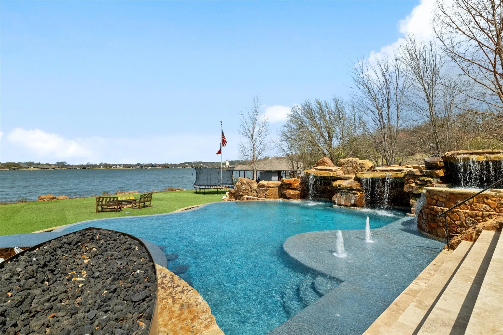 Single Family Residence For Sale in Hood County , 1904 W Emerald Bend Court, Granbury, Texas 76049, 5 Bedrooms, 6 Bathrooms, 4 Garage spaces, 8,655 Sqft, built in 2007, Preowned, Price $3,900,000, mls#21238903, Real Estate Agent in Granbury, Homes For Sale in Hood county, Homes For Sale in Granbury, Realtor in Granbury Texas, Real Estate Brokerage Independent Realty Texas, Luminita Cordes Realtor