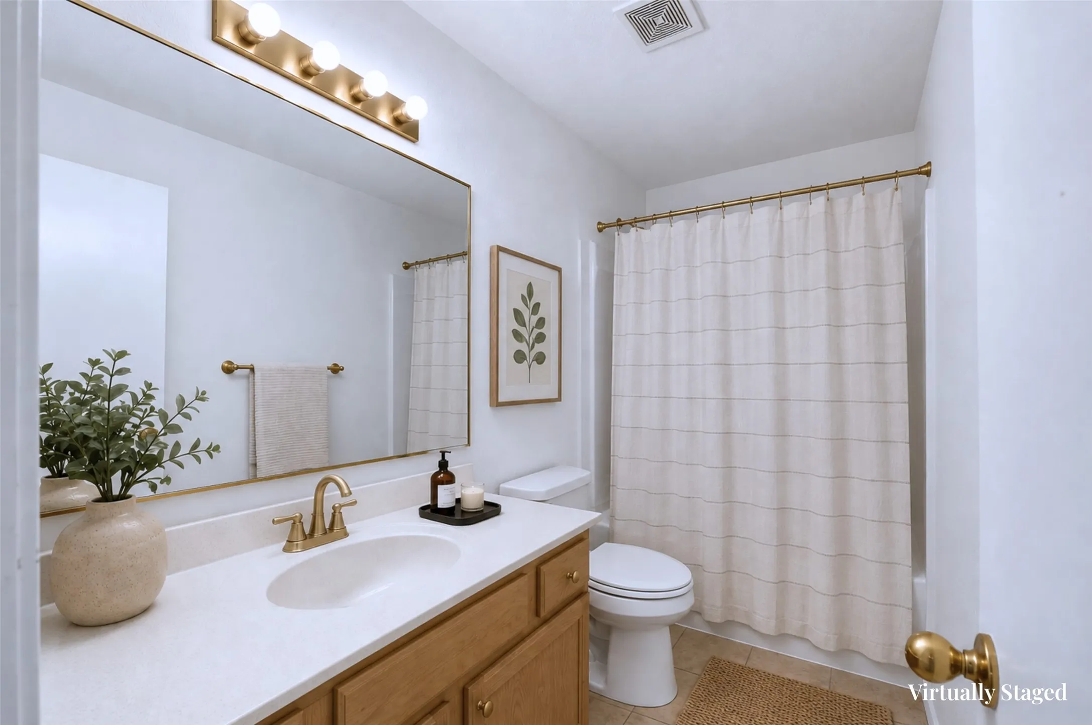 Single Family Residence For Sale in Ellis County , 1201 Rye Glen Drive, Midlothian, Texas 76065, 3 Bedroom, 2 Bathroom, 2 Garage spaces, 1,593 Sqft, built in 2002, Preowned, mls#21238084, Real Estate Agent in Midlothian, Homes For Sale in Ellis county, Homes For Sale in Midlothian, Realtor in Midlothian Texas, Real Estate Brokerage Independent Realty Texas, Luminita Cordes Realtor