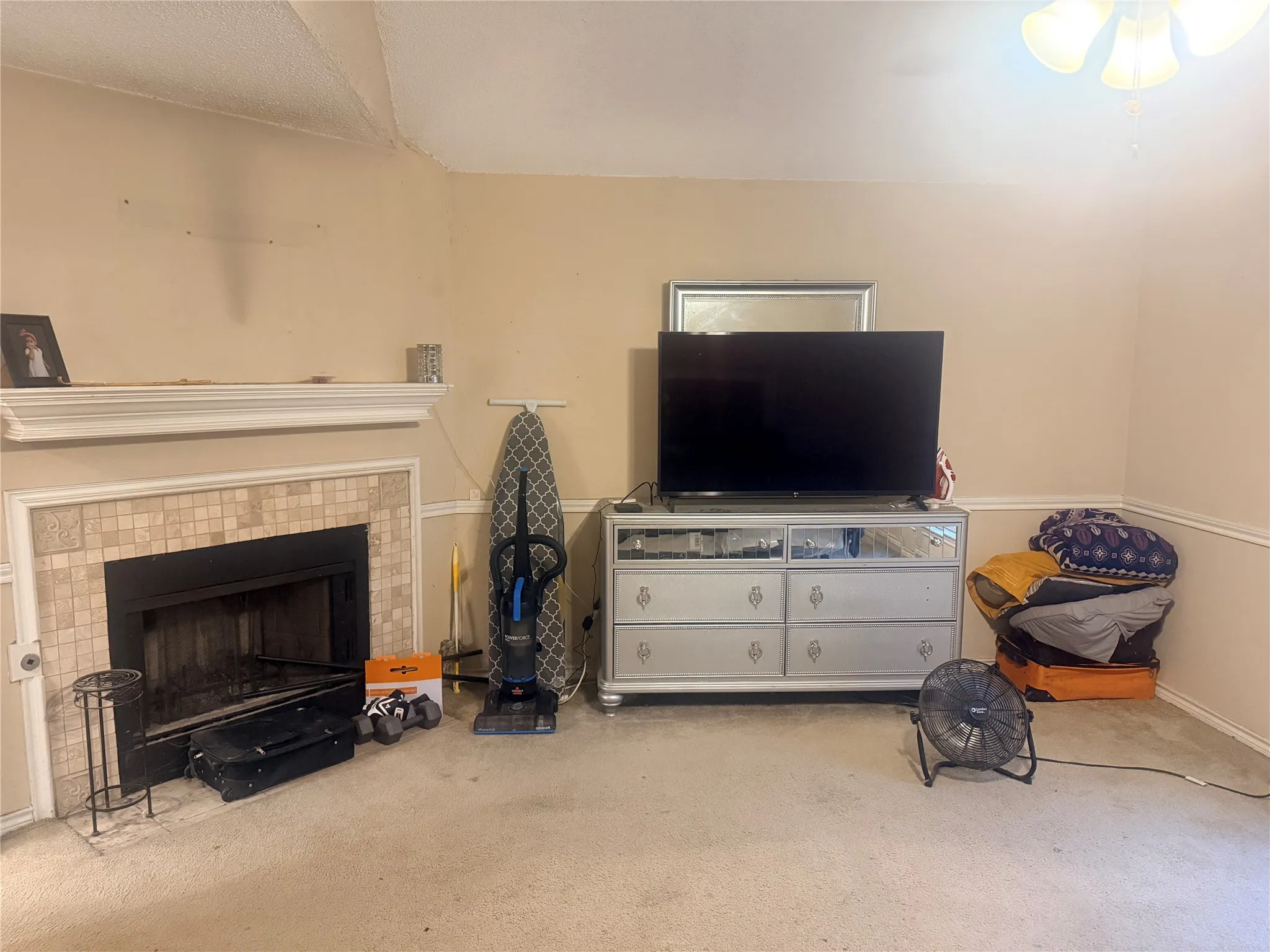 Master Bedroom w/ Fireplace
