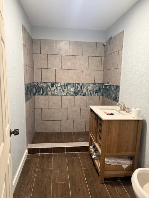 Single Family Residence For Sale in Henderson County , 104 N Oak Tree Road, Kemp, Texas 75143, 2 Bedrooms, 2 Bathrooms, Garage spaces, 540 Sqft, built in 2024, New Construction - Incomplete, Price $87,000, mls#21236295, Real Estate Agent in Kemp, Homes For Sale in Henderson county, Homes For Sale in Kemp, Realtor in Kemp Texas, Real Estate Brokerage Independent Realty Texas, Luminita Cordes Realtor