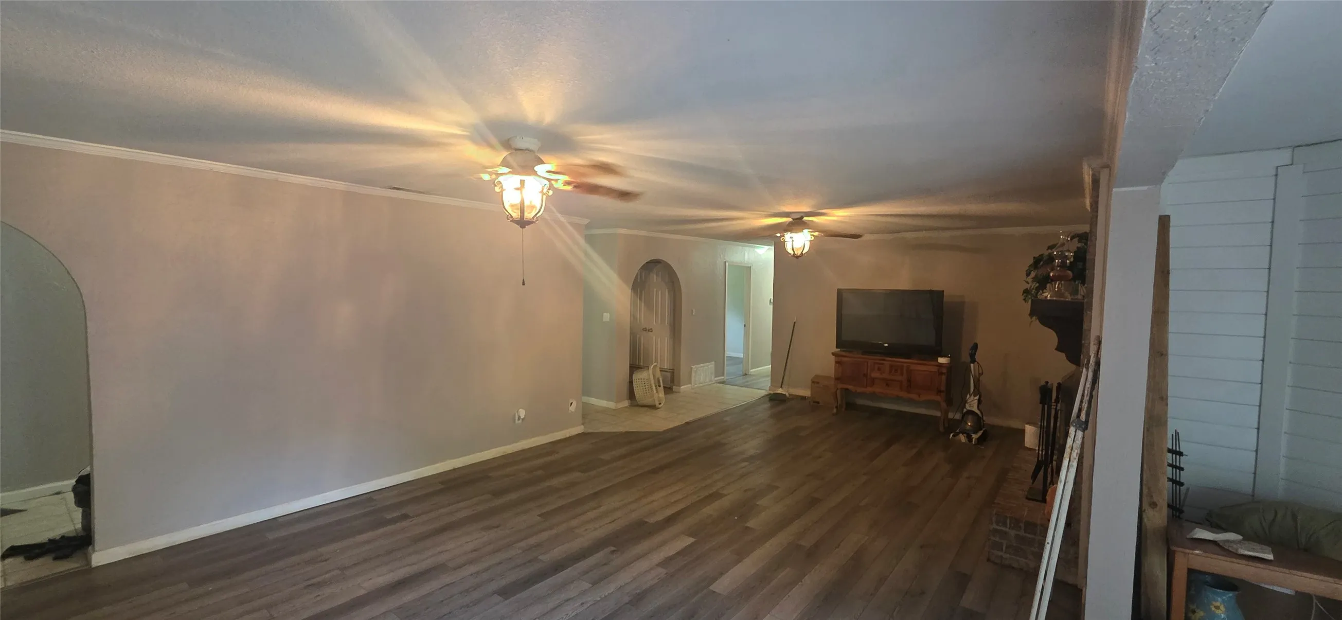 Single Family Residence For Sale in Somervell County , 1065 Abbie Lane, Glen Rose, Texas 76043, 4 Bedroom, 2 Bathroom, Garage spaces, 2,170 Sqft, built in 1978, mls#21238767, Real Estate Agent in Glen Rose, Homes For Sale in Somervell county, Homes For Sale in Glen Rose, Realtor in Glen Rose Texas, Real Estate Brokerage Independent Realty Texas, Luminita Cordes Realtor