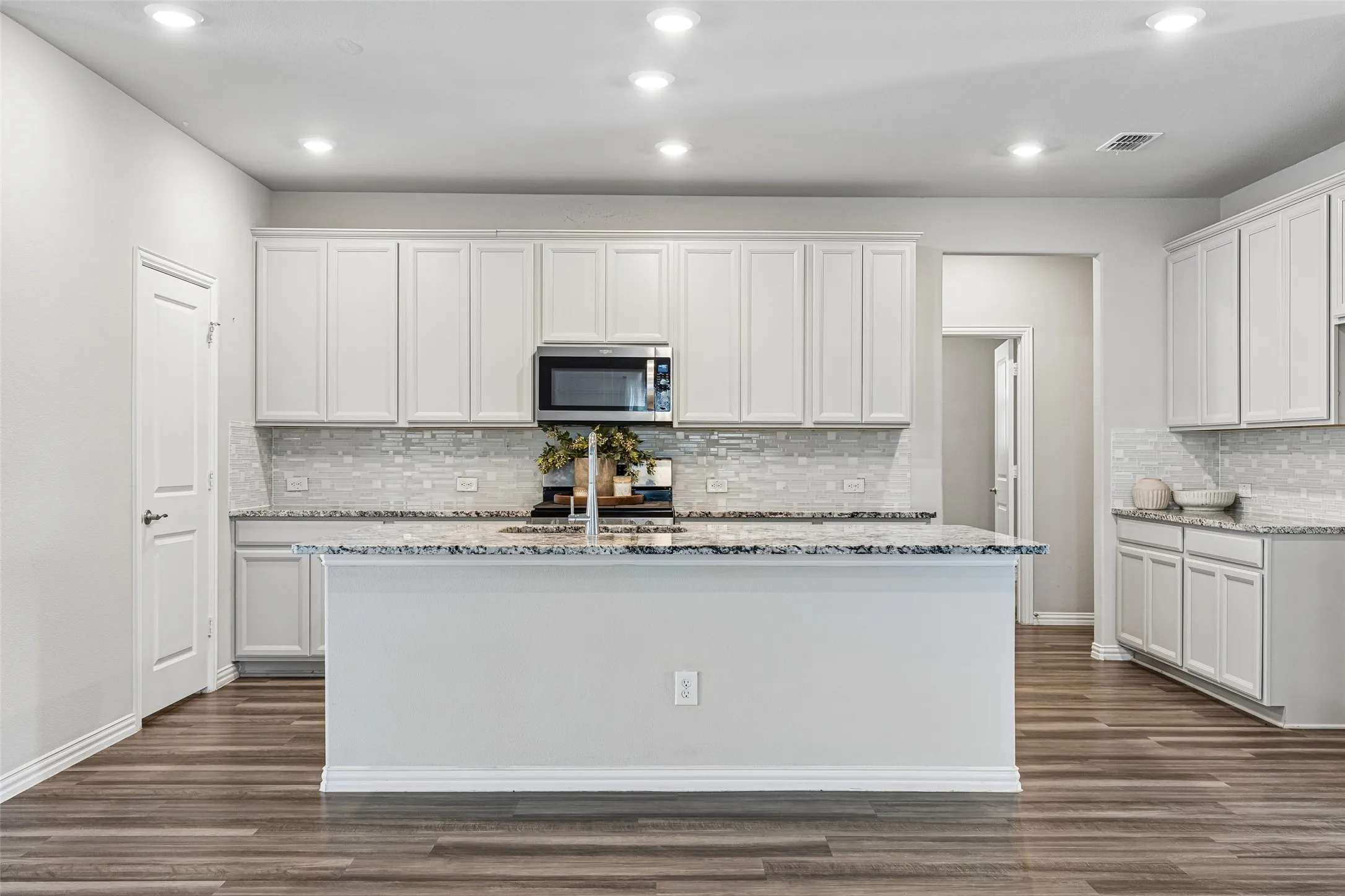 Single Family Residence For Sale in Rockwall County , 436 Ella Lane, Fate, Texas 75087, 4 Bedroom, 4 Bathroom, 2 Garage spaces, 3,077 Sqft, built in 2020, Preowned, Price $399,000, mls#21227492, Real Estate Agent in Fate, Homes For Sale in Rockwall county, Homes For Sale in Fate, Realtor in Fate Texas, Real Estate Brokerage Independent Realty Texas, Luminita Cordes Realtor