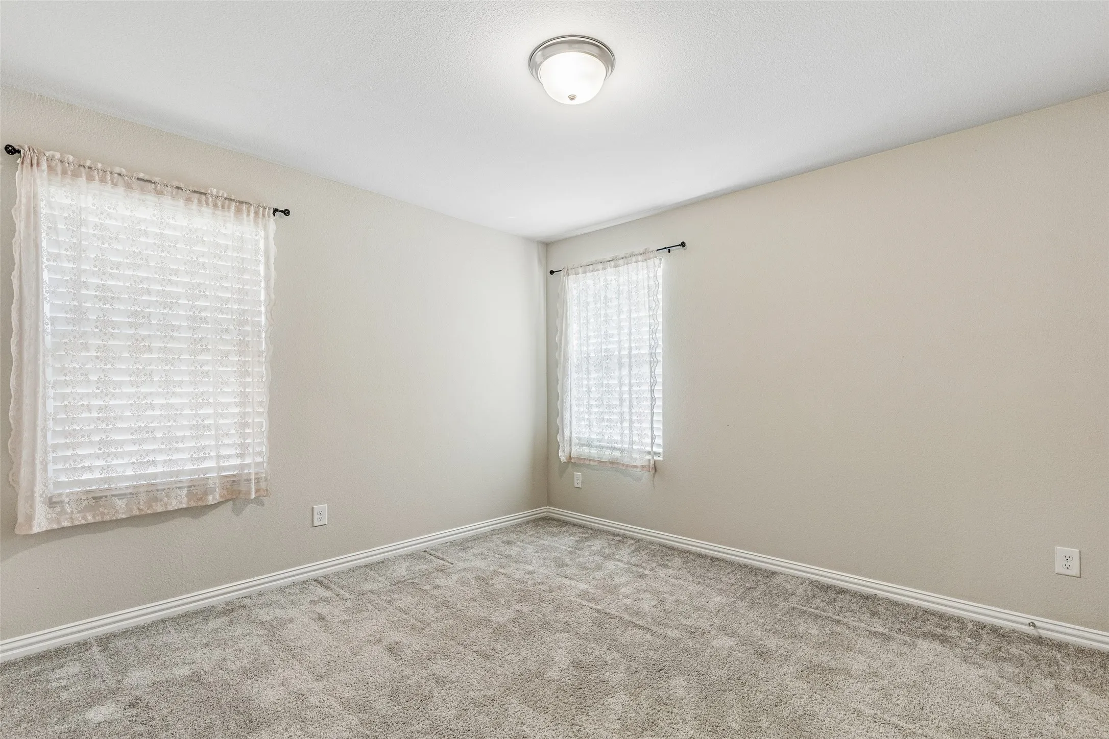 Single Family Residence For Sale in Rockwall County , 436 Ella Lane, Fate, Texas 75087, 4 Bedroom, 4 Bathroom, 2 Garage spaces, 3,077 Sqft, built in 2020, Preowned, Price $399,000, mls#21227492, Real Estate Agent in Fate, Homes For Sale in Rockwall county, Homes For Sale in Fate, Realtor in Fate Texas, Real Estate Brokerage Independent Realty Texas, Luminita Cordes Realtor