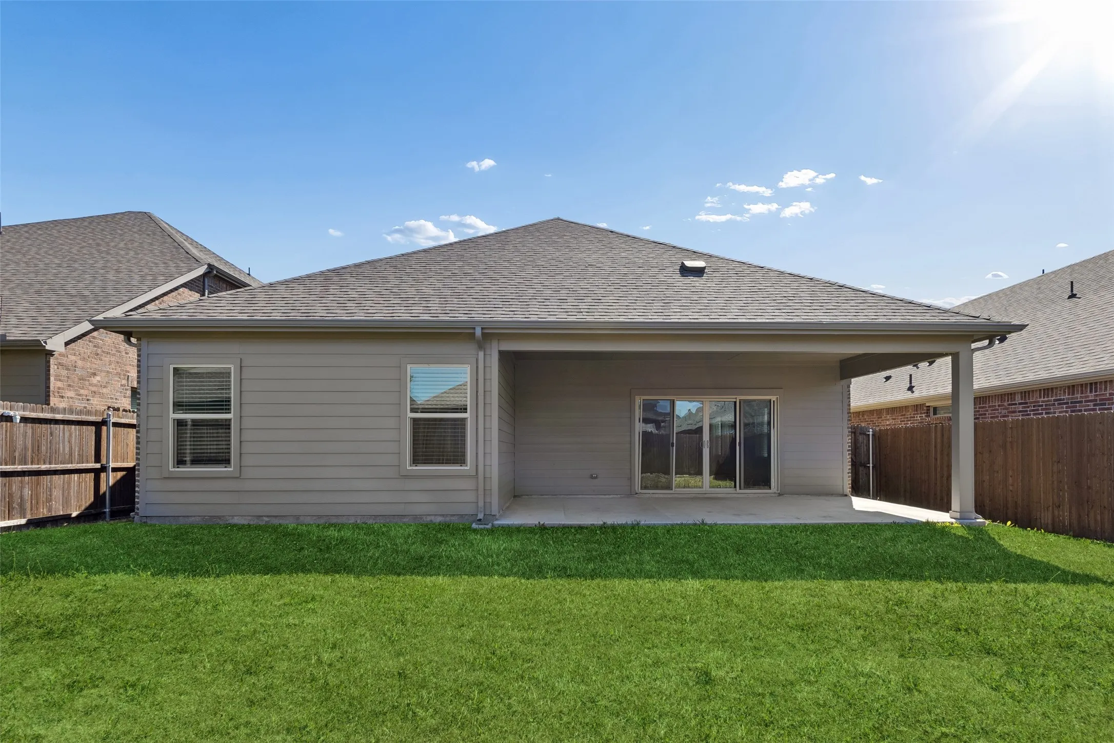 Single Family Residence For Sale in Rockwall County , 436 Ella Lane, Fate, Texas 75087, 4 Bedroom, 4 Bathroom, 2 Garage spaces, 3,077 Sqft, built in 2020, Preowned, Price $399,000, mls#21227492, Real Estate Agent in Fate, Homes For Sale in Rockwall county, Homes For Sale in Fate, Realtor in Fate Texas, Real Estate Brokerage Independent Realty Texas, Luminita Cordes Realtor