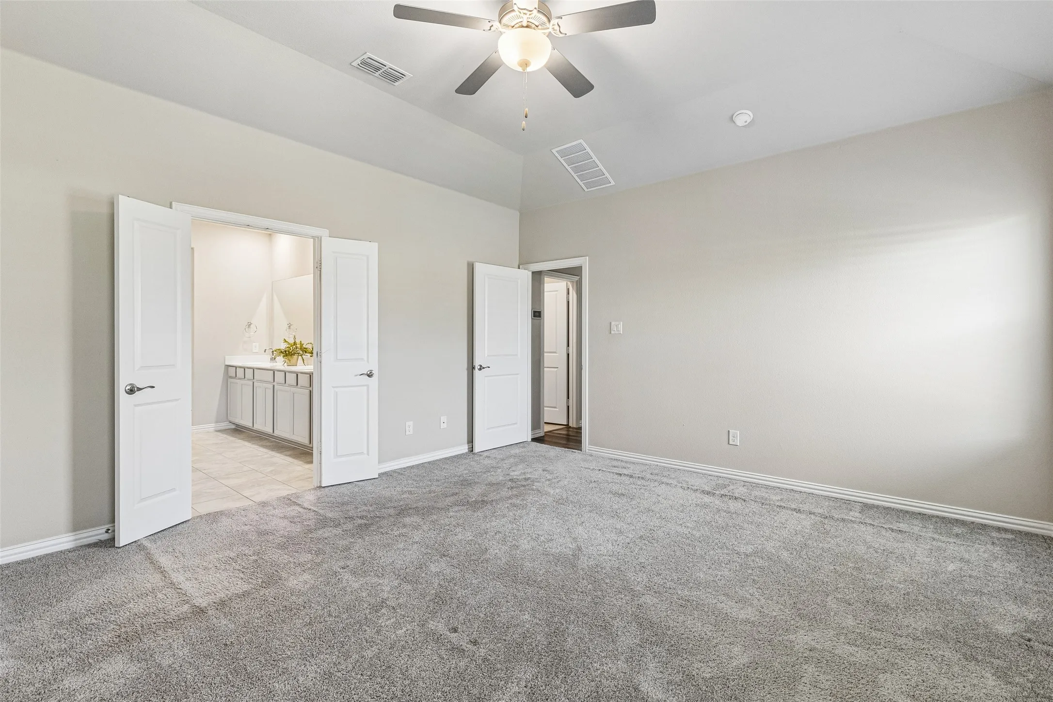 Single Family Residence For Sale in Rockwall County , 436 Ella Lane, Fate, Texas 75087, 4 Bedroom, 4 Bathroom, 2 Garage spaces, 3,077 Sqft, built in 2020, Preowned, Price $399,000, mls#21227492, Real Estate Agent in Fate, Homes For Sale in Rockwall county, Homes For Sale in Fate, Realtor in Fate Texas, Real Estate Brokerage Independent Realty Texas, Luminita Cordes Realtor