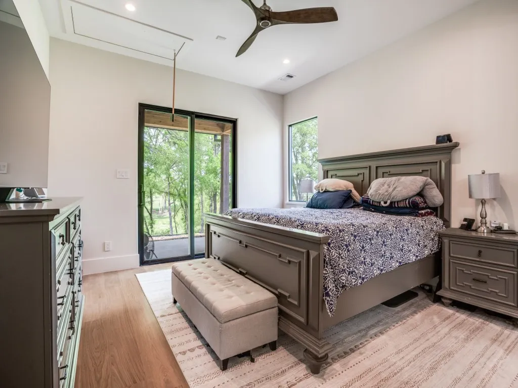 Guest house primary bedroom