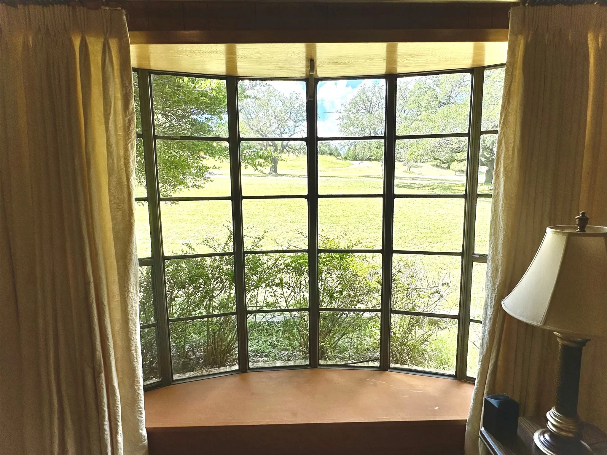 Single Family Residence For Sale in Comanche County , 500 Apache Trail, Comanche, Texas 76442, 3 Bedroom, 3 Bathroom, 2 Garage spaces, 1,896 Sqft, built in 1972, Price $334,900, mls#21239031, Real Estate Agent in Comanche, Homes For Sale in Comanche county, Homes For Sale in Comanche, Realtor in Comanche Texas, Real Estate Brokerage Independent Realty Texas, Luminita Cordes Realtor
