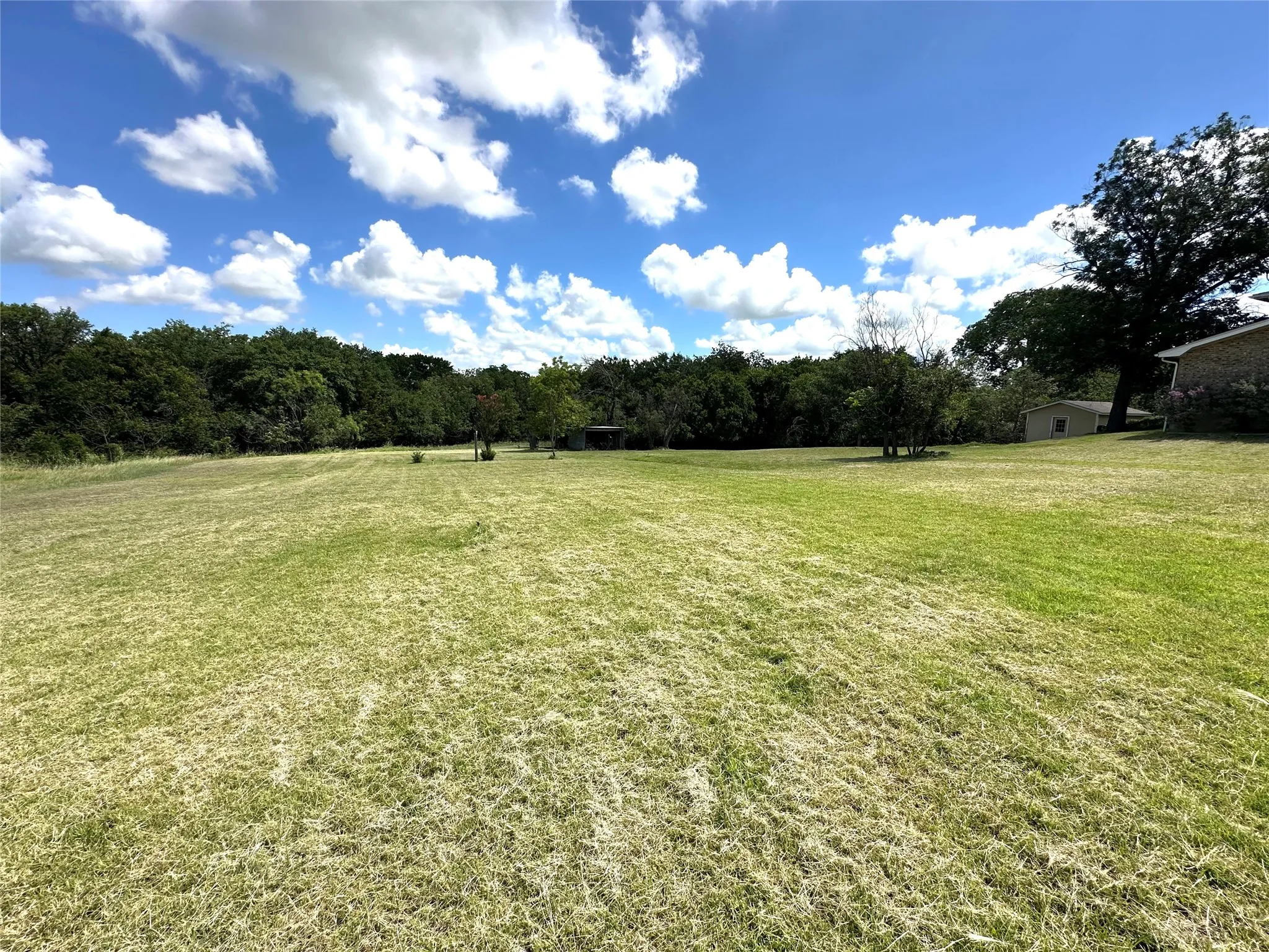 Single Family Residence For Sale in Comanche County , 500 Apache Trail, Comanche, Texas 76442, 3 Bedroom, 3 Bathroom, 2 Garage spaces, 1,896 Sqft, built in 1972, Price $334,900, mls#21239031, Real Estate Agent in Comanche, Homes For Sale in Comanche county, Homes For Sale in Comanche, Realtor in Comanche Texas, Real Estate Brokerage Independent Realty Texas, Luminita Cordes Realtor