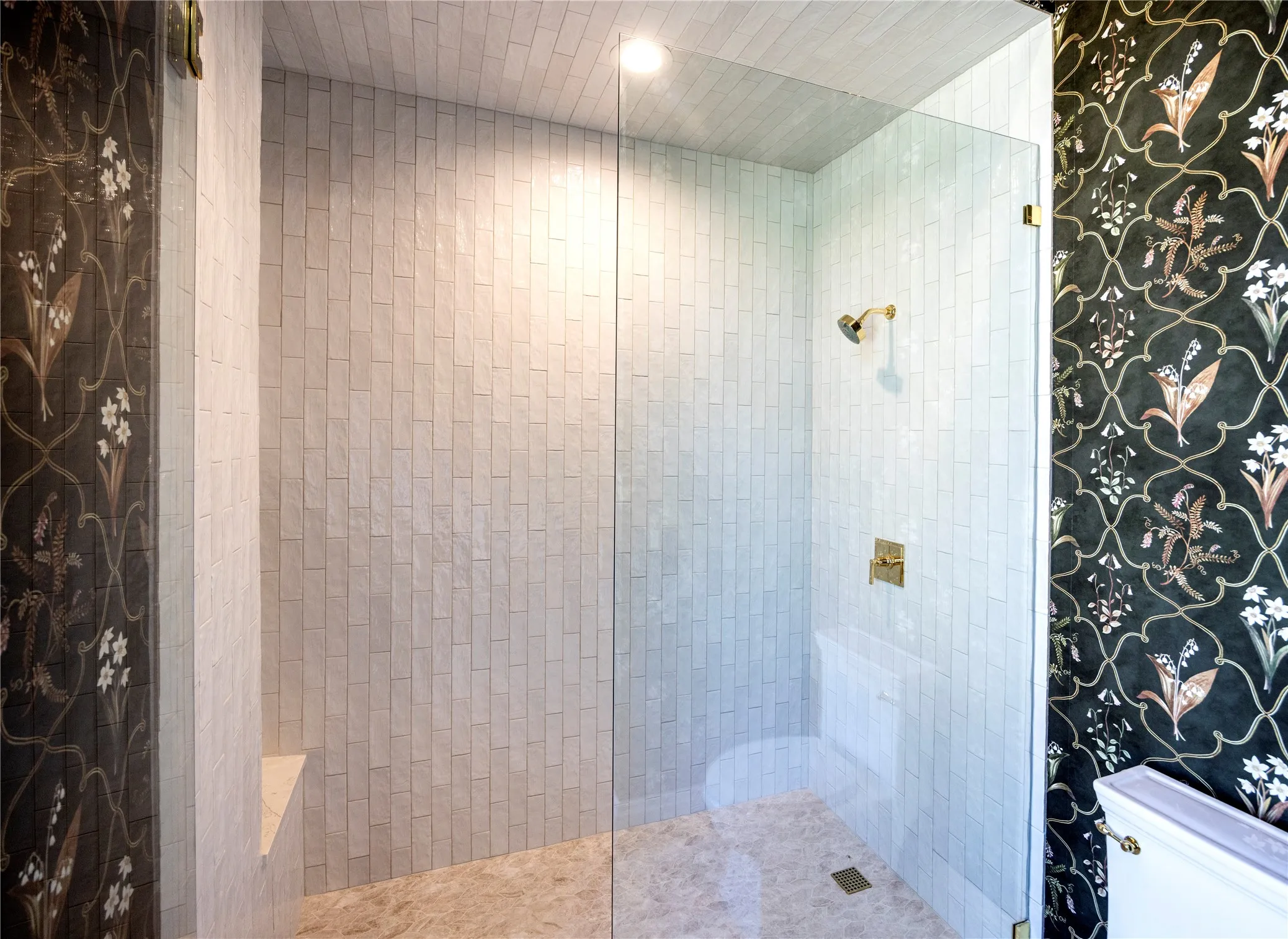 Single Family Residence For Sale in Tarrant County , 225 Murano Place, Southlake, Texas 76092, 5 Bedroom, 5 Bathroom, 2 Garage spaces, 4,816 Sqft, built in 2025, New Construction - Incomplete, mls#21236902, Real Estate Agent in Southlake, Homes For Sale in Tarrant county, Homes For Sale in Southlake, Realtor in Southlake Texas, Real Estate Brokerage Independent Realty Texas, Luminita Cordes Realtor