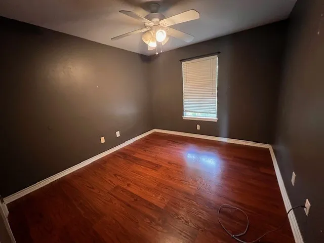 Single Family Residence For Sale in Grayson County , 304 Bryant Street, Pottsboro, Texas 75076, 3 Bedroom, 2 Bathroom, 2 Garage spaces, 1,381 Sqft, built in 2001, Preowned, mls#21238009, Real Estate Agent in Pottsboro, Homes For Sale in Grayson county, Homes For Sale in Pottsboro, Realtor in Pottsboro Texas, Real Estate Brokerage Independent Realty Texas, Luminita Cordes Realtor