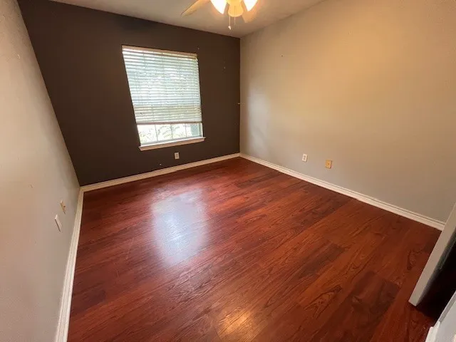 Single Family Residence For Sale in Grayson County , 304 Bryant Street, Pottsboro, Texas 75076, 3 Bedroom, 2 Bathroom, 2 Garage spaces, 1,381 Sqft, built in 2001, Preowned, mls#21238009, Real Estate Agent in Pottsboro, Homes For Sale in Grayson county, Homes For Sale in Pottsboro, Realtor in Pottsboro Texas, Real Estate Brokerage Independent Realty Texas, Luminita Cordes Realtor