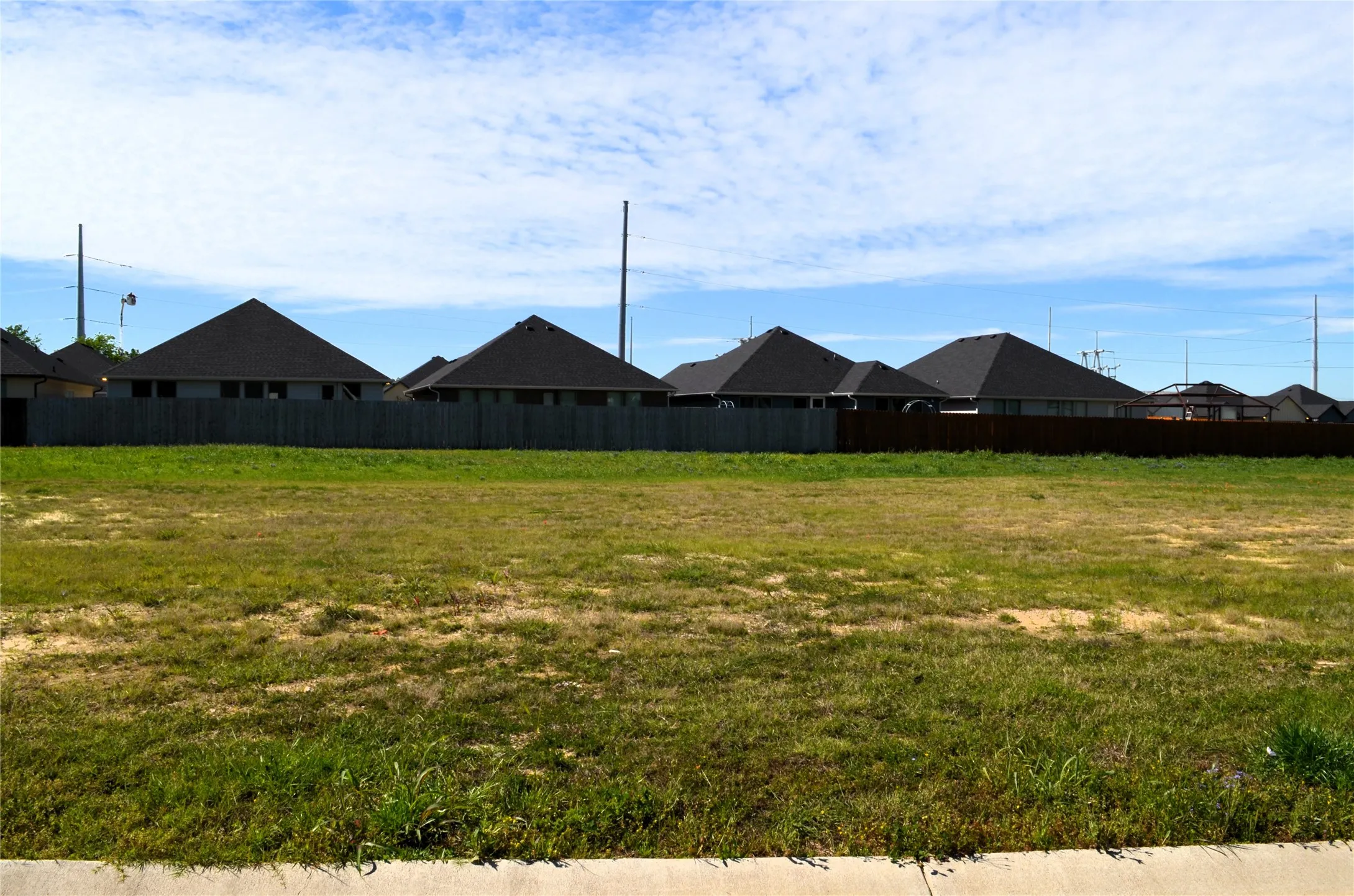 Unimproved Land For Sale in Kaufman County , 309 Preston Road, Mabank, Texas 75147, 0, 0, Garage spaces, 0 Sqft, built in 0, mls#21239195, Real Estate Agent in Mabank, Homes For Sale in Kaufman county, Homes For Sale in Mabank, Realtor in Mabank Texas, Real Estate Brokerage Independent Realty Texas, Luminita Cordes Realtor