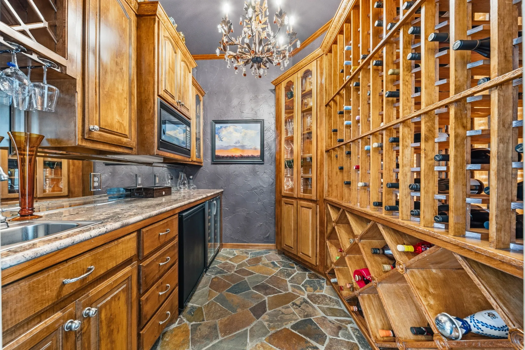 Single Family Residence For Sale in Hill County , 887 HCR 3110 N, Abbott, Texas 76621, 6 Bedroom, 6 Bathroom, 6 Garage spaces, 6,514 Sqft, built in 2001, Preowned, Price $4,104,625, mls#21234792, Real Estate Agent in Abbott, Homes For Sale in Hill county, Homes For Sale in Abbott, Realtor in Abbott Texas, Real Estate Brokerage Independent Realty Texas, Luminita Cordes Realtor