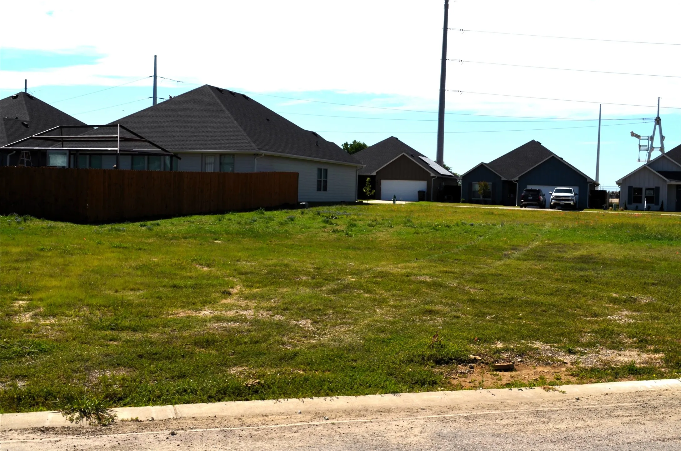 Unimproved Land For Sale in Kaufman County , 321 Preston Road, Mabank, Texas 75147, 0, 0, Garage spaces, 0 Sqft, built in 0, mls#21239214, Real Estate Agent in Mabank, Homes For Sale in Kaufman county, Homes For Sale in Mabank, Realtor in Mabank Texas, Real Estate Brokerage Independent Realty Texas, Luminita Cordes Realtor