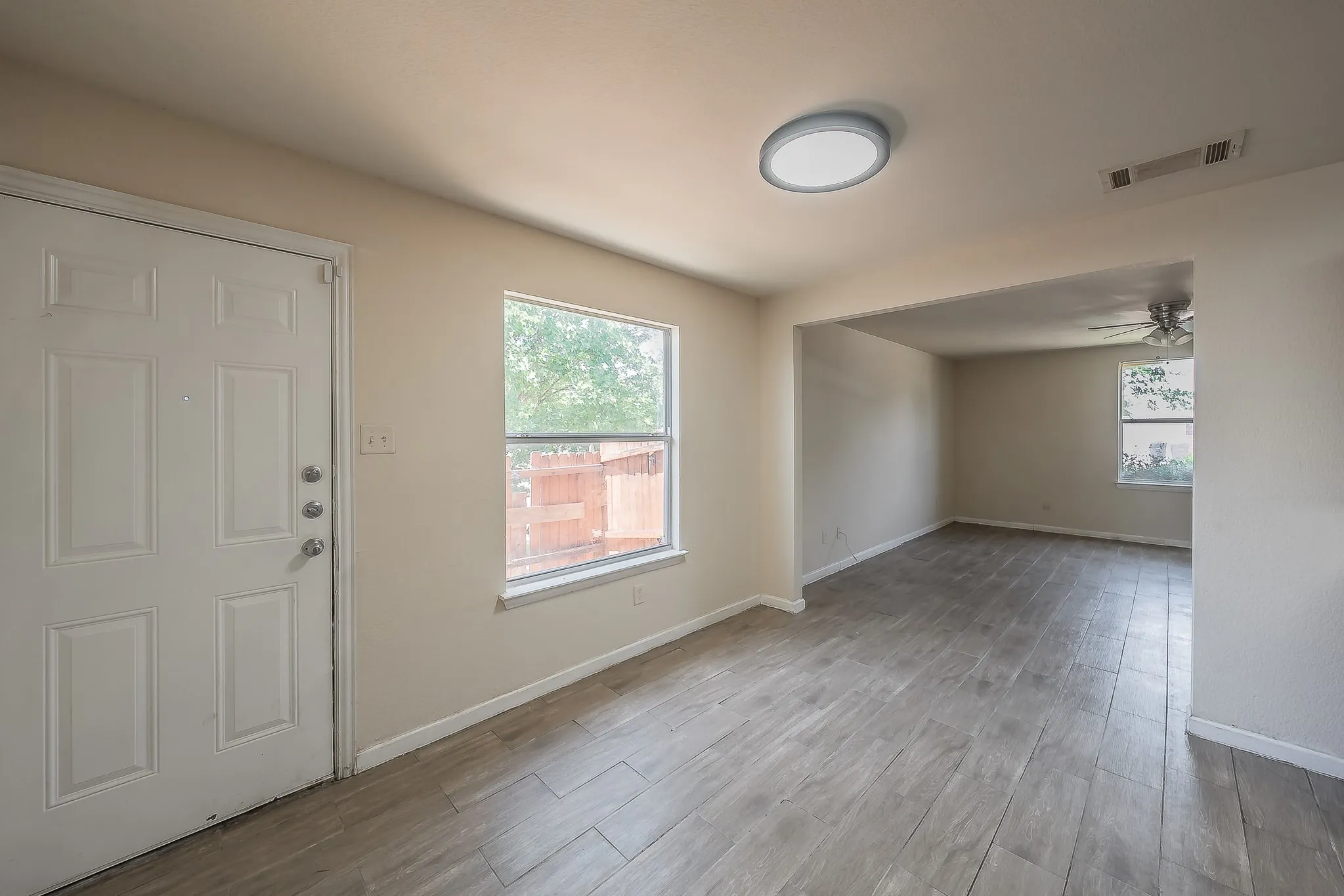 Single Family Residence For Sale in Dallas County , 4818 Jesus Maria Court, Dallas, Texas 75236, 4 Bedroom, 2 Bathroom, 1 Garage spaces, 1,464 Sqft, built in 2011, Preowned, mls#21238184, Real Estate Agent in Dallas, Homes For Sale in Dallas county, Homes For Sale in Dallas, Realtor in Dallas Texas, Real Estate Brokerage Independent Realty Texas, Luminita Cordes Realtor