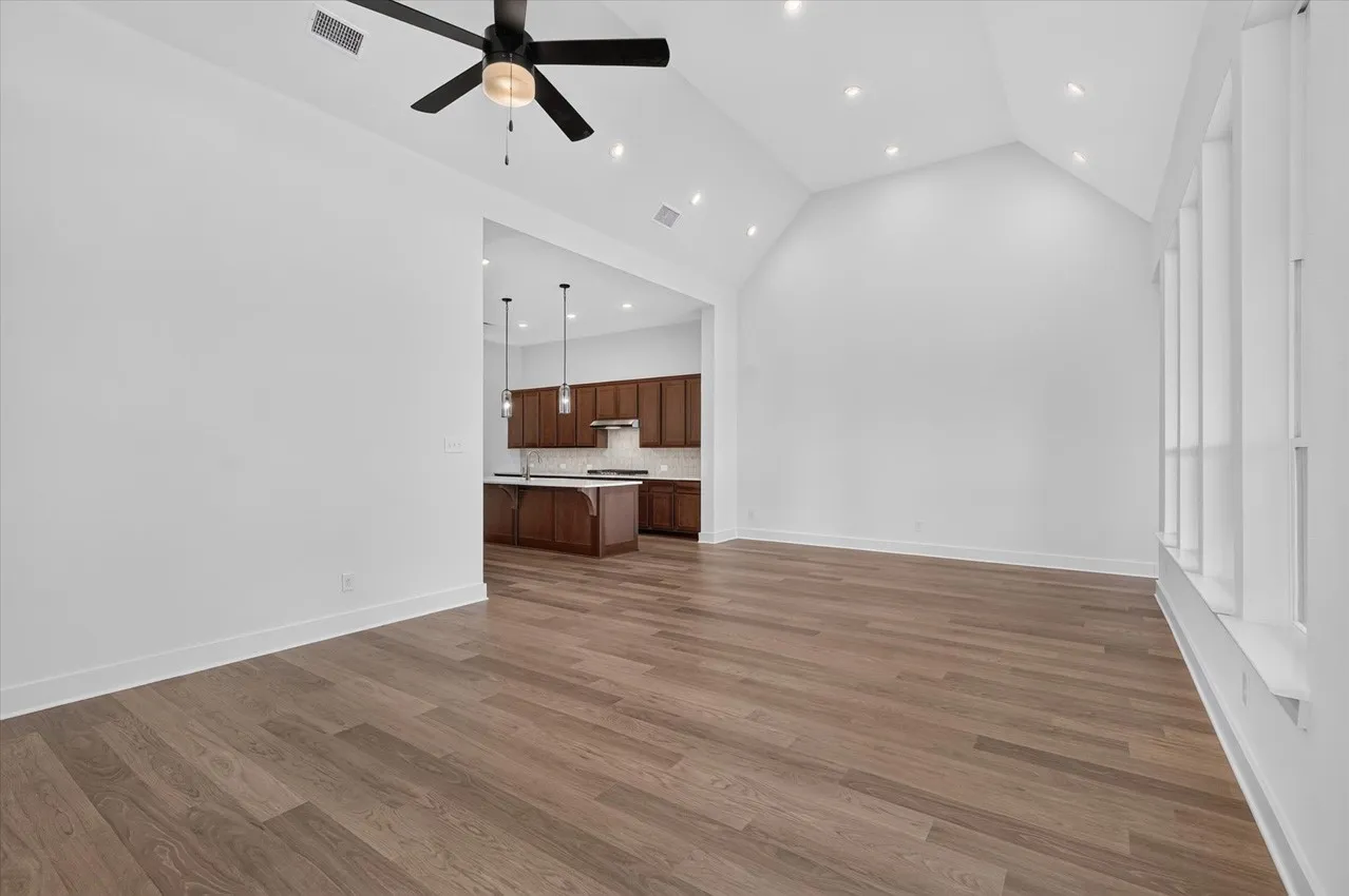 Single Family Residence For Sale in Kaufman County , 2907 Messenger Street, Forney, Texas 75126, 4 Bedroom, 4 Bathroom, 3 Garage spaces, 2,887 Sqft, built in 2026, New Construction - Incomplete, mls#21238067, Real Estate Agent in Forney, Homes For Sale in Kaufman county, Homes For Sale in Forney, Realtor in Forney Texas, Real Estate Brokerage Independent Realty Texas, Luminita Cordes Realtor
