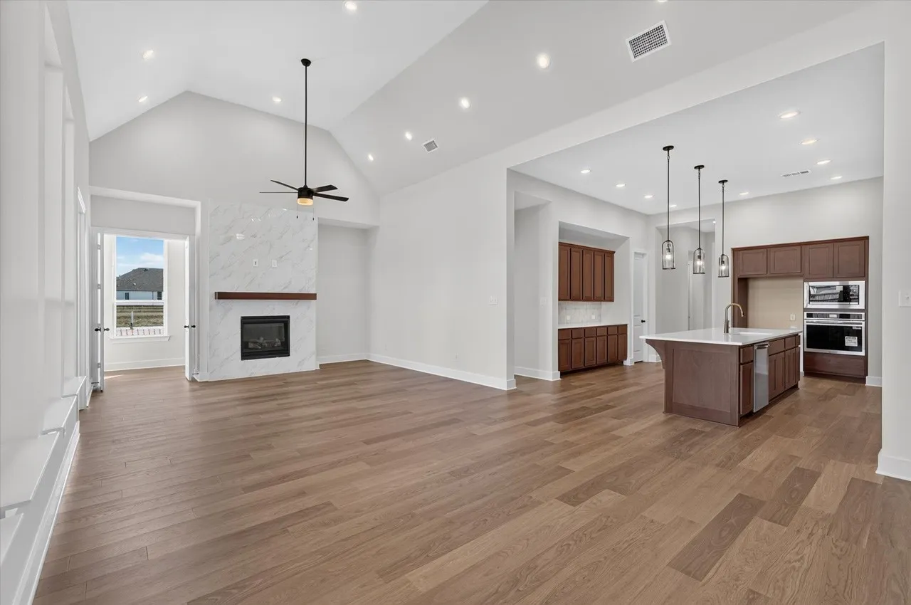 Single Family Residence For Sale in Kaufman County , 2907 Messenger Street, Forney, Texas 75126, 4 Bedroom, 4 Bathroom, 3 Garage spaces, 2,887 Sqft, built in 2026, New Construction - Incomplete, mls#21238067, Real Estate Agent in Forney, Homes For Sale in Kaufman county, Homes For Sale in Forney, Realtor in Forney Texas, Real Estate Brokerage Independent Realty Texas, Luminita Cordes Realtor