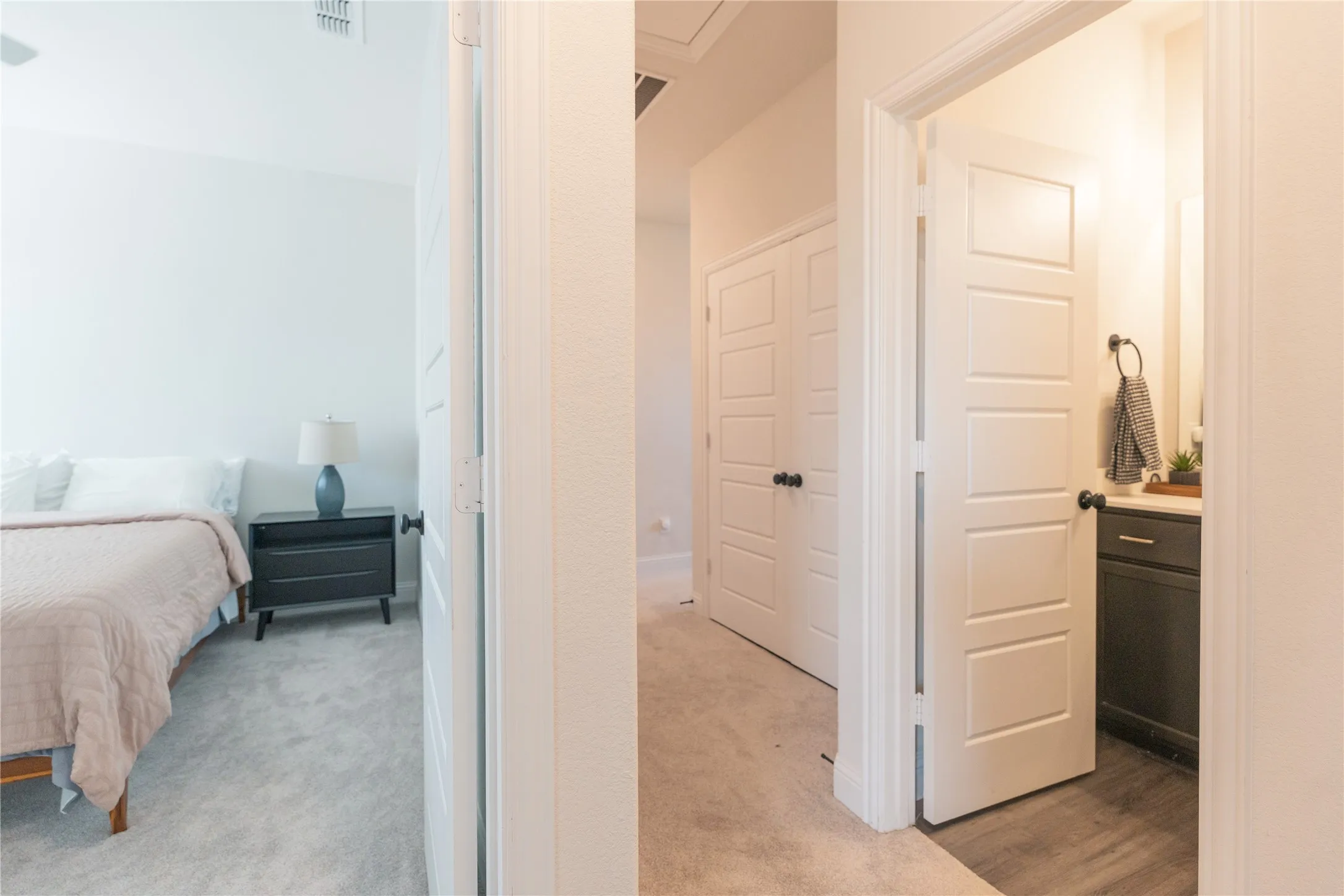 Townhouse For Sale in Dallas County , 532 E 2nd Street, Irving, Texas 75060, 3 Bedroom, 3 Bathroom, 2 Garage spaces, 1,957 Sqft, built in 2024, mls#21239233, Real Estate Agent in Irving, Homes For Sale in Dallas county, Homes For Sale in Irving, Realtor in Irving Texas, Real Estate Brokerage Independent Realty Texas, Luminita Cordes Realtor