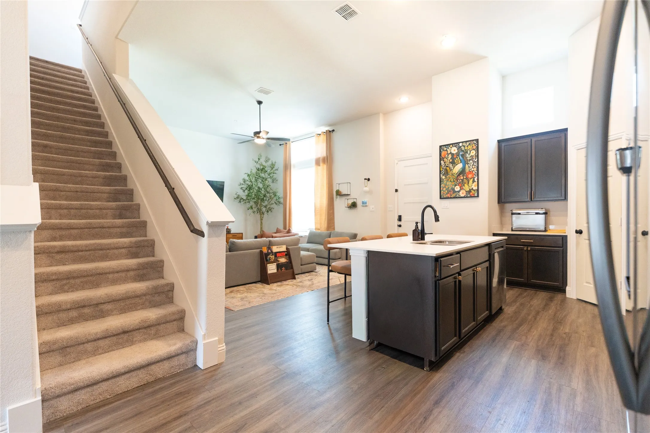 Townhouse For Sale in Dallas County , 532 E 2nd Street, Irving, Texas 75060, 3 Bedroom, 3 Bathroom, 2 Garage spaces, 1,957 Sqft, built in 2024, mls#21239233, Real Estate Agent in Irving, Homes For Sale in Dallas county, Homes For Sale in Irving, Realtor in Irving Texas, Real Estate Brokerage Independent Realty Texas, Luminita Cordes Realtor