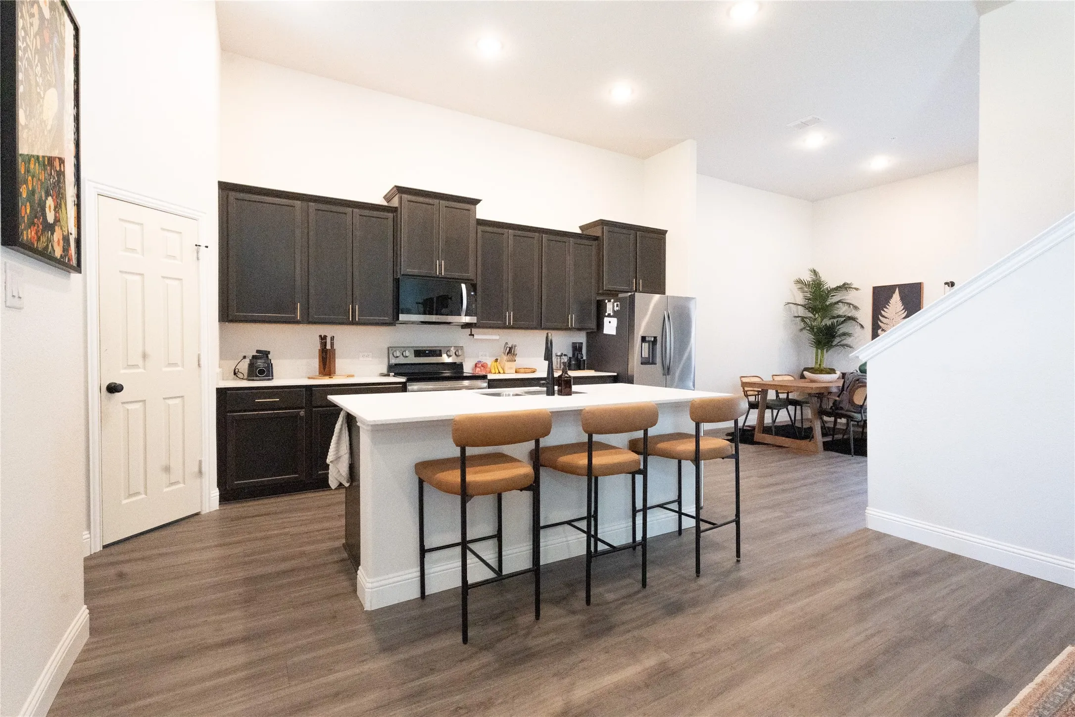 Townhouse For Sale in Dallas County , 532 E 2nd Street, Irving, Texas 75060, 3 Bedroom, 3 Bathroom, 2 Garage spaces, 1,957 Sqft, built in 2024, mls#21239233, Real Estate Agent in Irving, Homes For Sale in Dallas county, Homes For Sale in Irving, Realtor in Irving Texas, Real Estate Brokerage Independent Realty Texas, Luminita Cordes Realtor