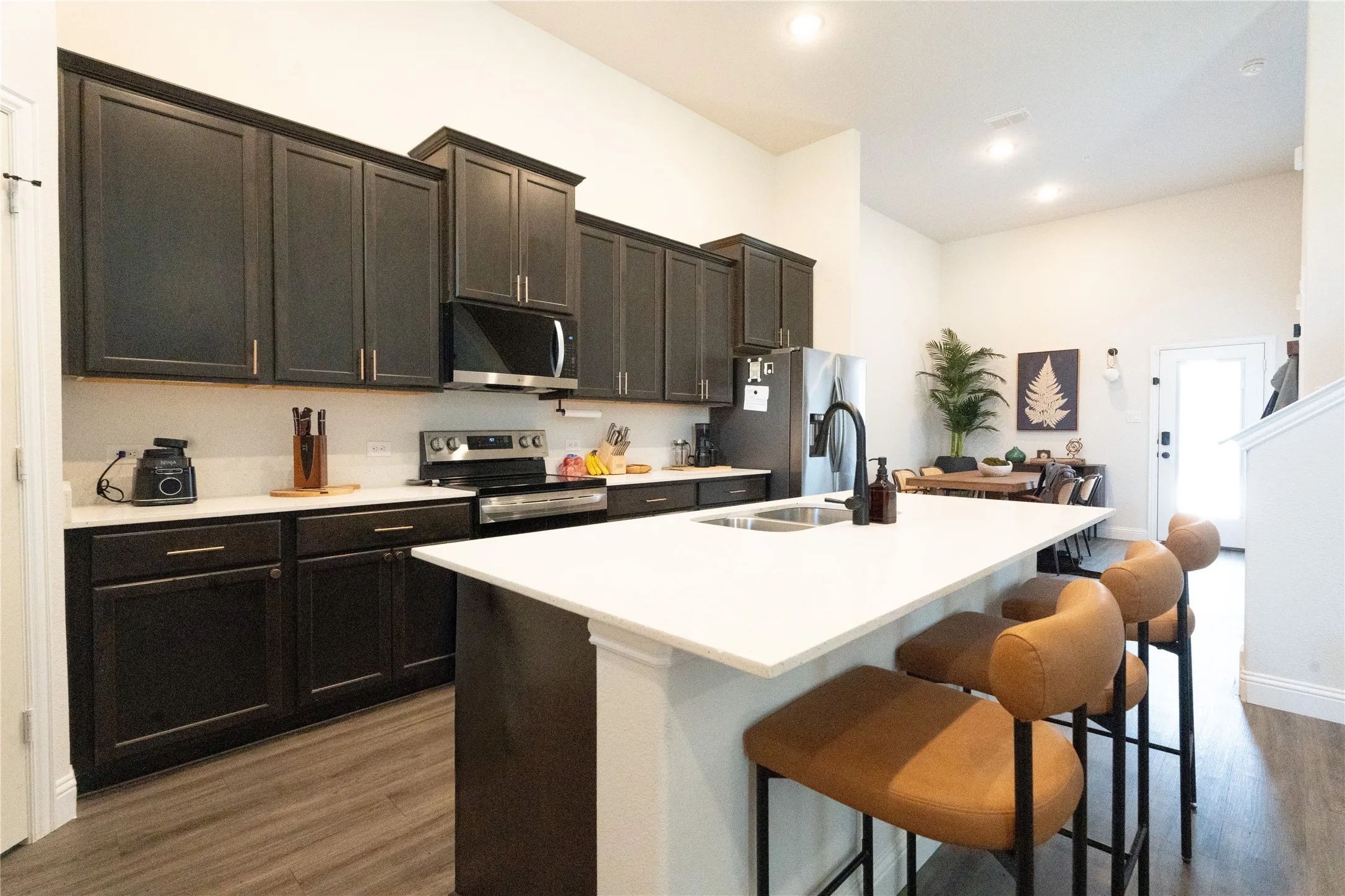Townhouse For Sale in Dallas County , 532 E 2nd Street, Irving, Texas 75060, 3 Bedroom, 3 Bathroom, 2 Garage spaces, 1,957 Sqft, built in 2024, mls#21239233, Real Estate Agent in Irving, Homes For Sale in Dallas county, Homes For Sale in Irving, Realtor in Irving Texas, Real Estate Brokerage Independent Realty Texas, Luminita Cordes Realtor