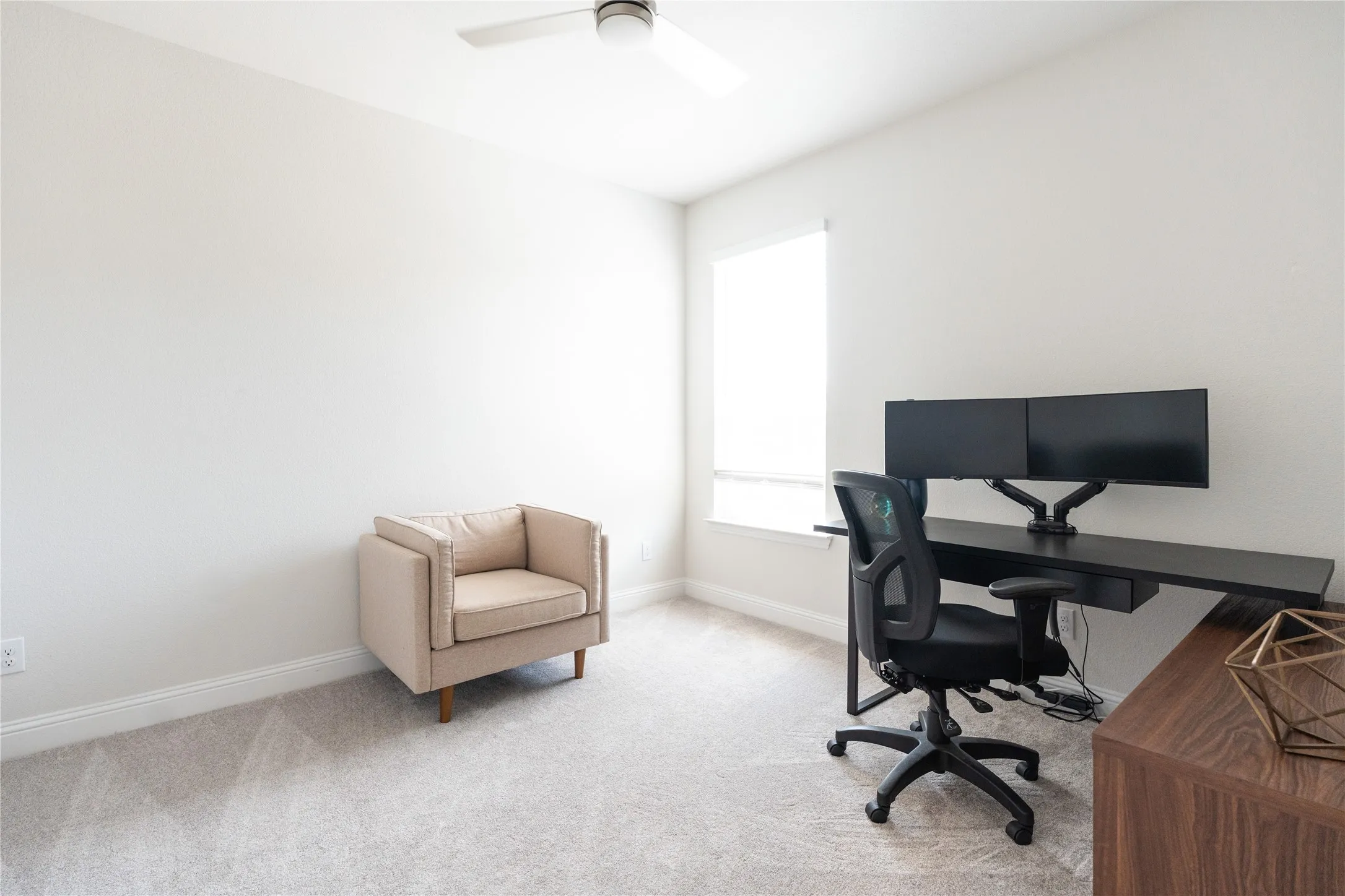 Townhouse For Sale in Dallas County , 532 E 2nd Street, Irving, Texas 75060, 3 Bedroom, 3 Bathroom, 2 Garage spaces, 1,957 Sqft, built in 2024, mls#21239233, Real Estate Agent in Irving, Homes For Sale in Dallas county, Homes For Sale in Irving, Realtor in Irving Texas, Real Estate Brokerage Independent Realty Texas, Luminita Cordes Realtor