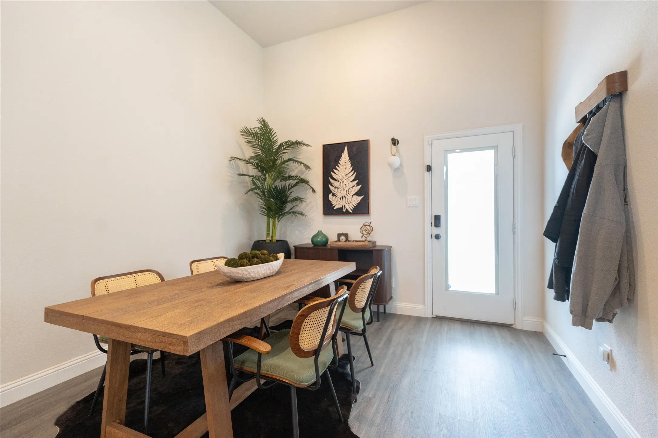 Townhouse For Sale in Dallas County , 532 E 2nd Street, Irving, Texas 75060, 3 Bedroom, 3 Bathroom, 2 Garage spaces, 1,957 Sqft, built in 2024, mls#21239233, Real Estate Agent in Irving, Homes For Sale in Dallas county, Homes For Sale in Irving, Realtor in Irving Texas, Real Estate Brokerage Independent Realty Texas, Luminita Cordes Realtor